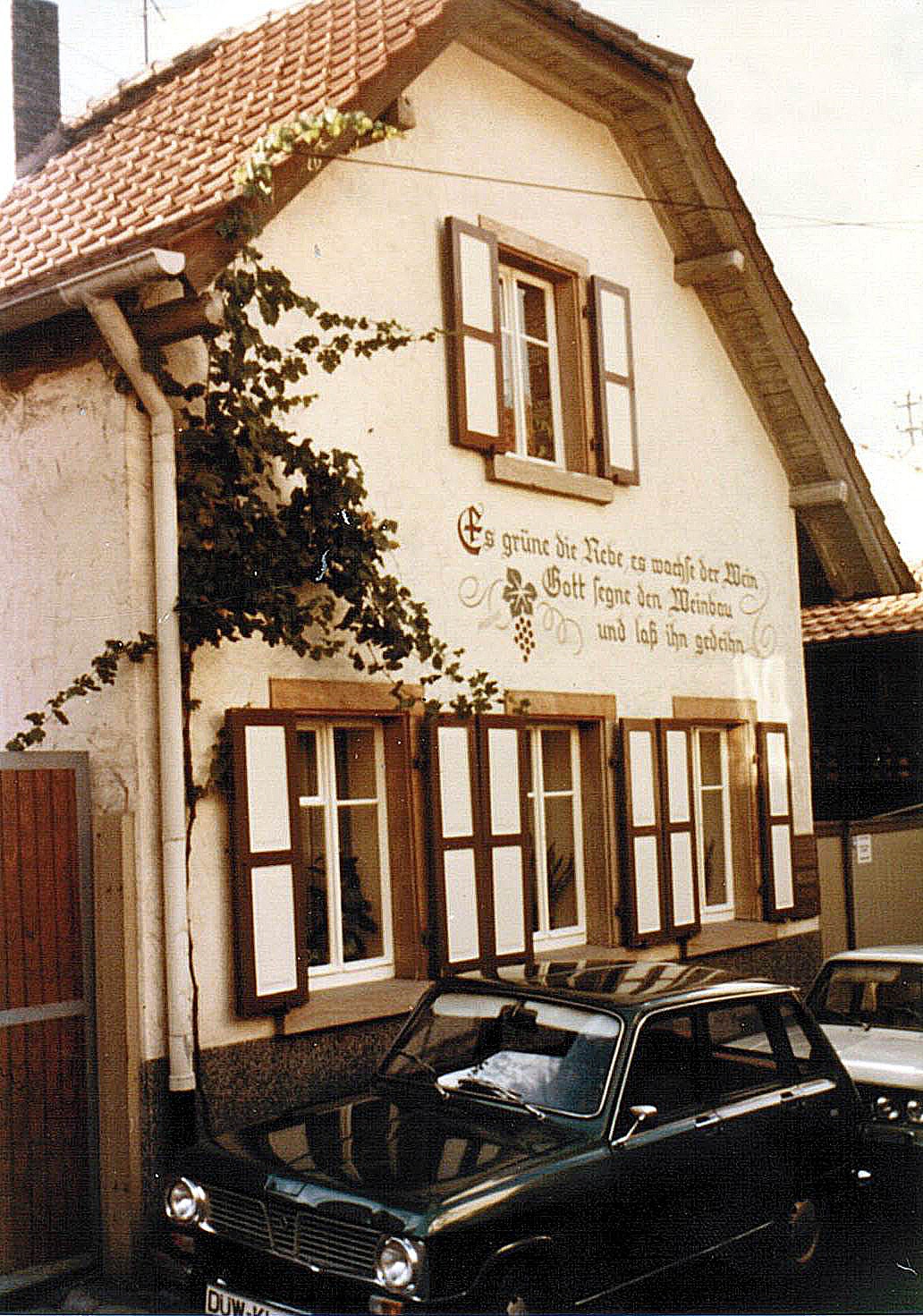 Foto-Sammlung Adolf Krapp, Ordner 5: Schillerstraße , 1979 (Museumsgesellschaft Bad Dürkheim e.V. CC BY-NC-SA)