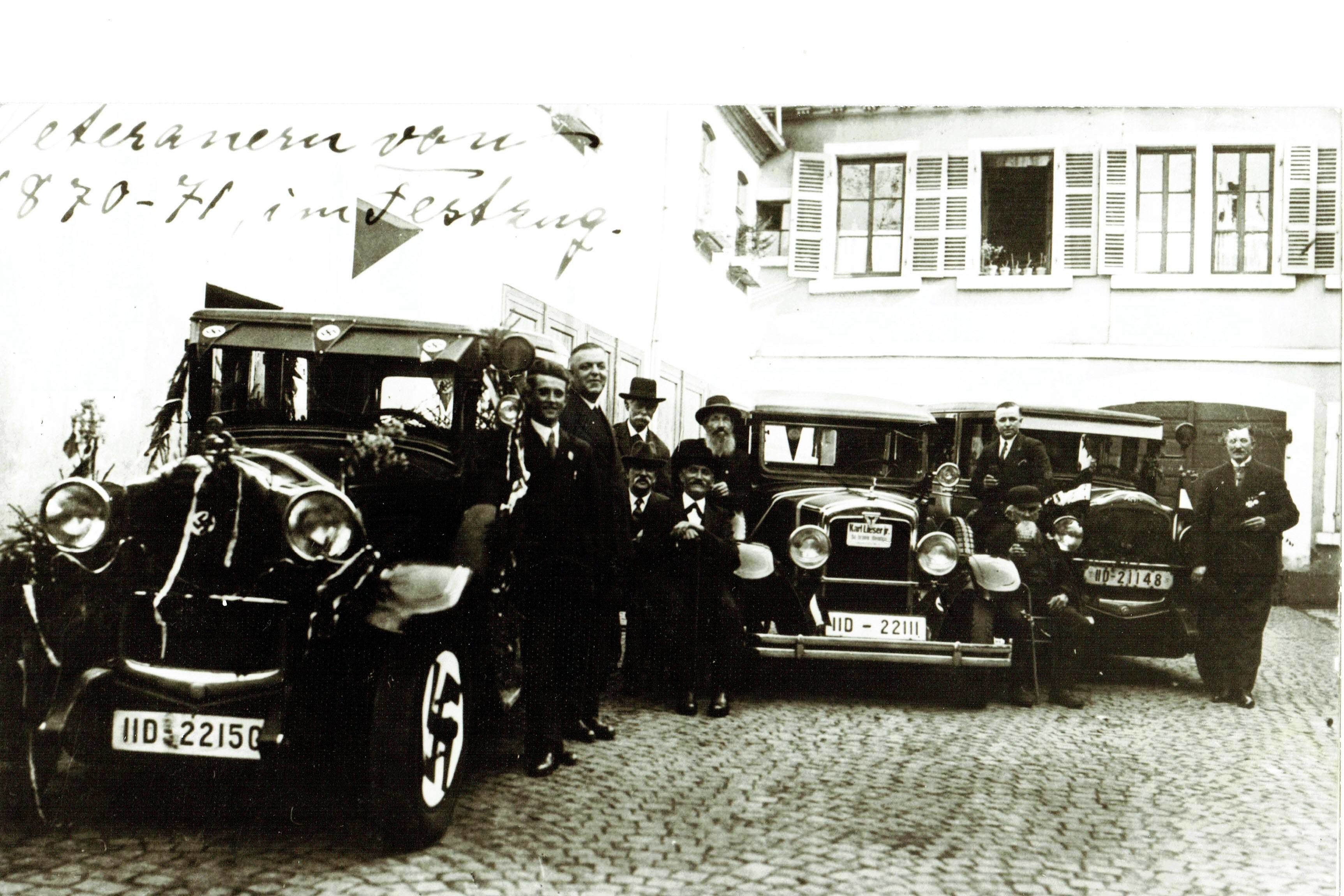 Foto-Sammlung Adolf Krapp, Ordner 8: Auto-Veteranan, 1934 (Museumsgesellschaft Bad Dürkheim e.V. CC BY-NC-SA)