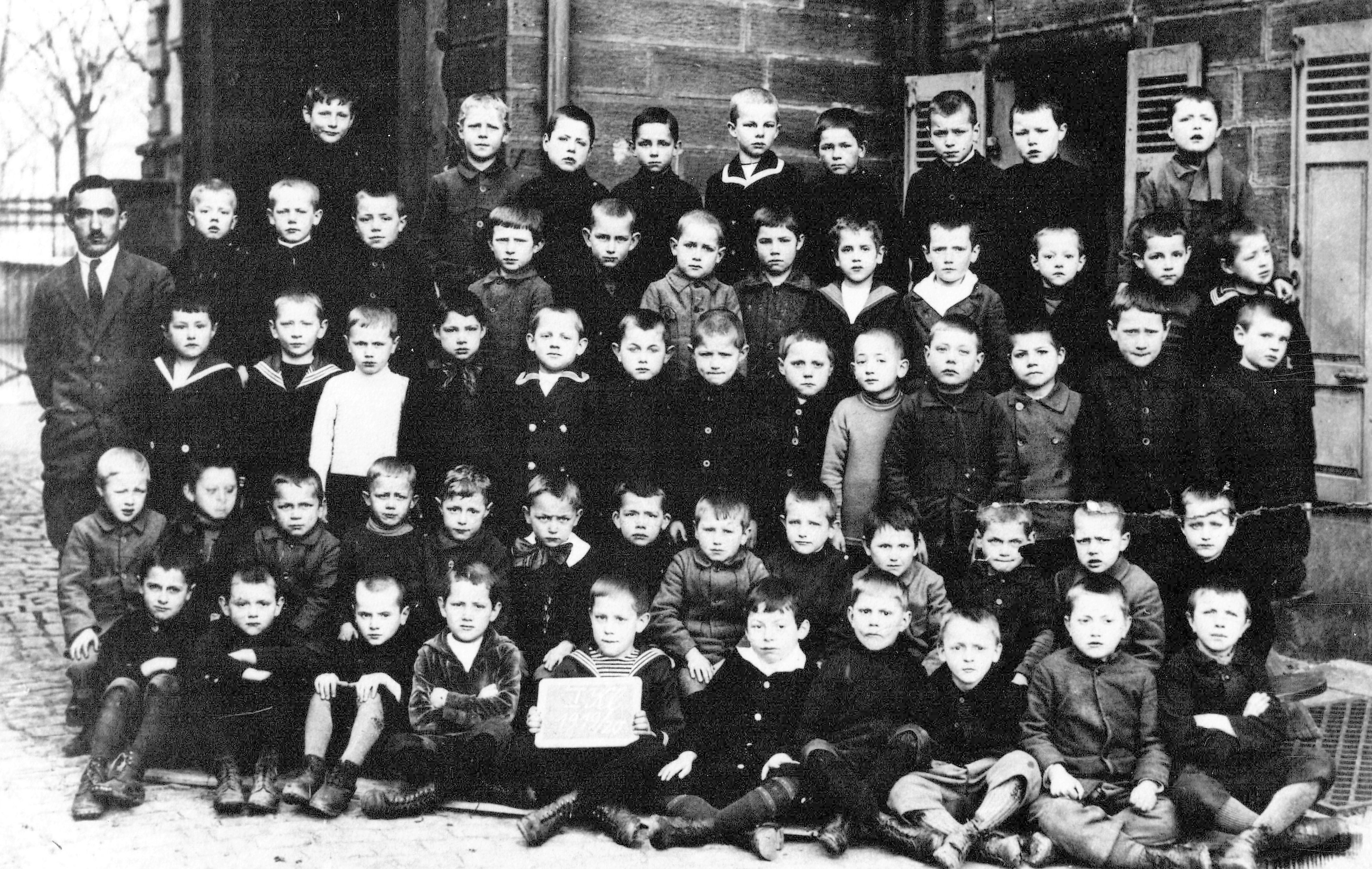 Foto-Sammlung Adolf Krapp, Ordner 9: Kinder, 1920 (Museumsgesellschaft Bad Dürkheim e.V. CC BY-NC-SA)
