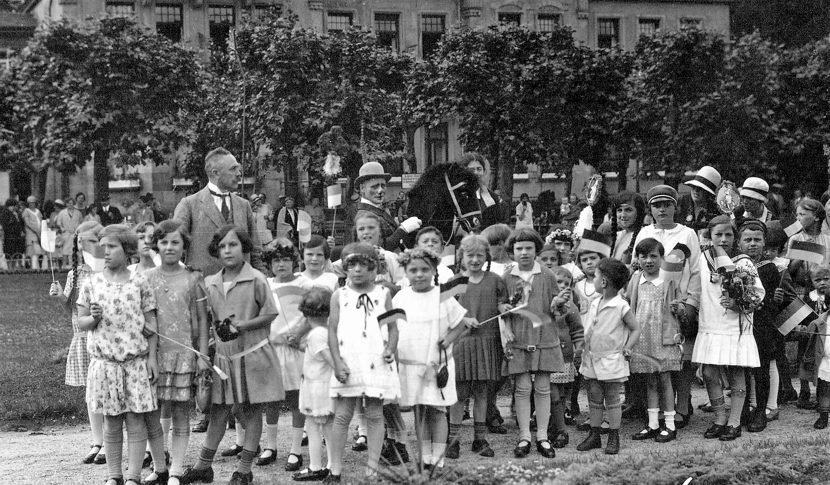 Foto-Sammlung Adolf Krapp, Ordner 9: Kinder, 1930 (Museumsgesellschaft Bad Dürkheim e.V. CC BY-NC-SA)