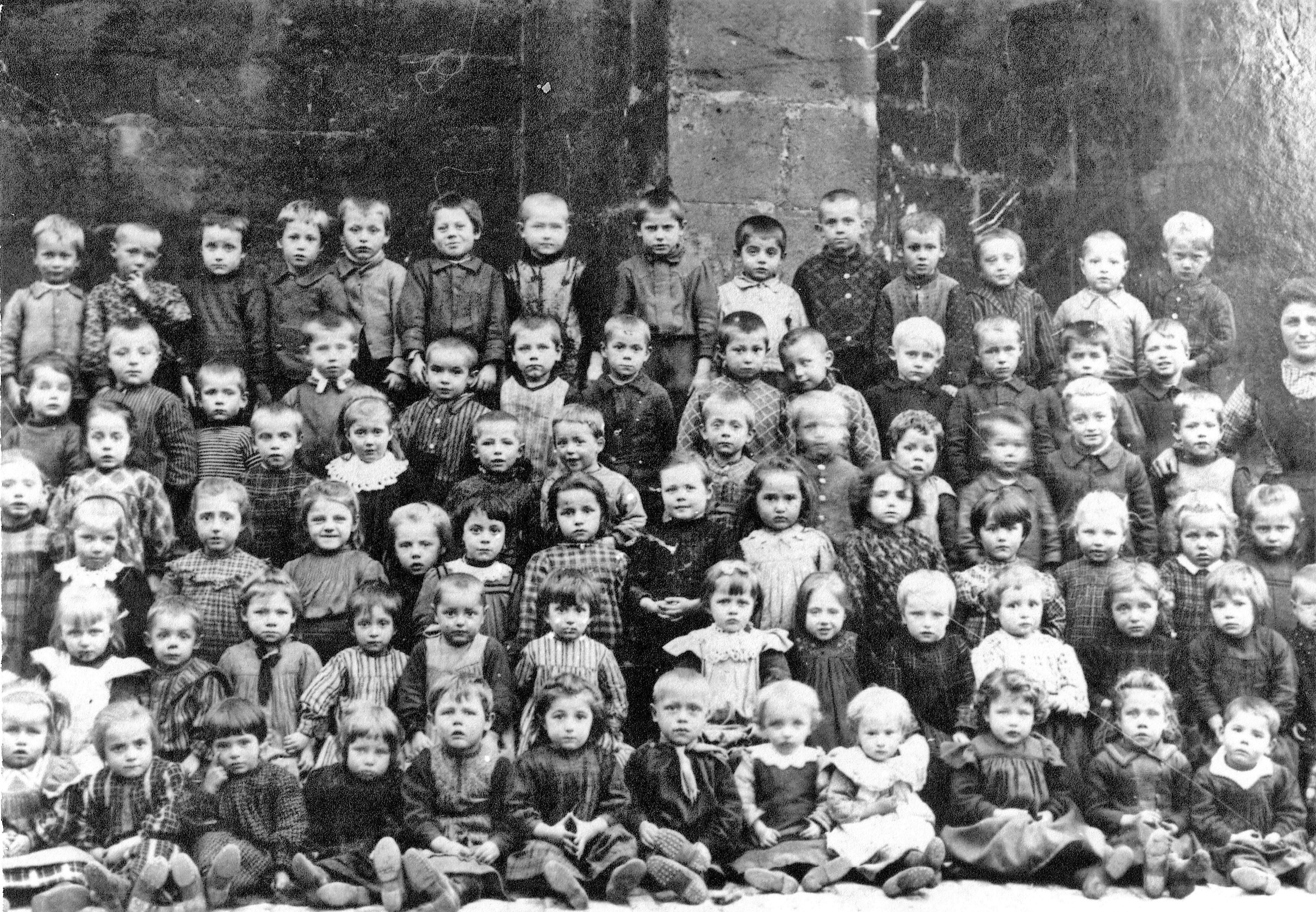 Foto-Sammlung Adolf Krapp, Ordner 9: Kinderschule, 1904 (Museumsgesellschaft Bad Dürkheim e.V. CC BY-NC-SA)