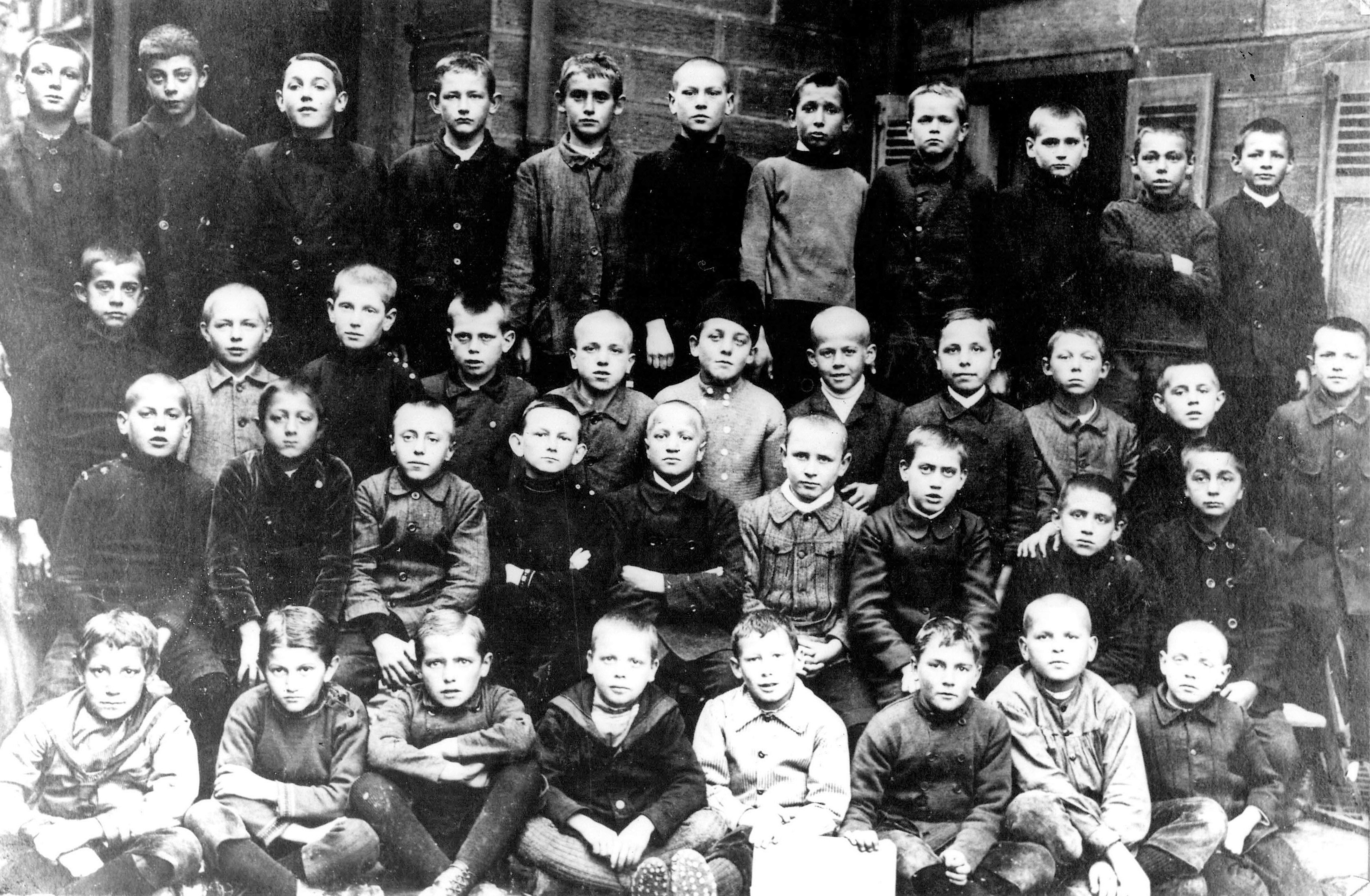 Foto-Sammlung Adolf Krapp, Ordner 9: Volksschule, 1913 (Museumsgesellschaft Bad Dürkheim e.V. CC BY-NC-SA)