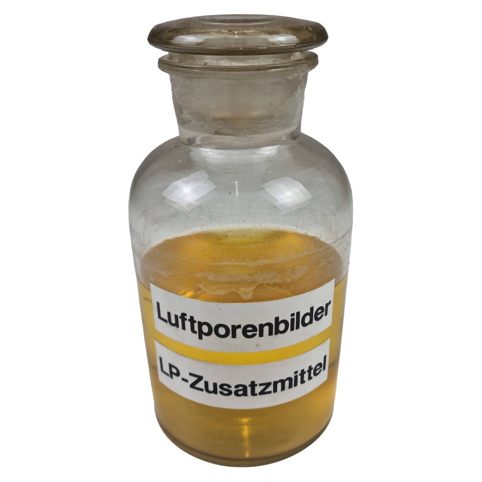 Luftporenbildner / LP-Zusatzmittel (Deutsches Straßenmuseum e.V. CC BY-NC-SA)