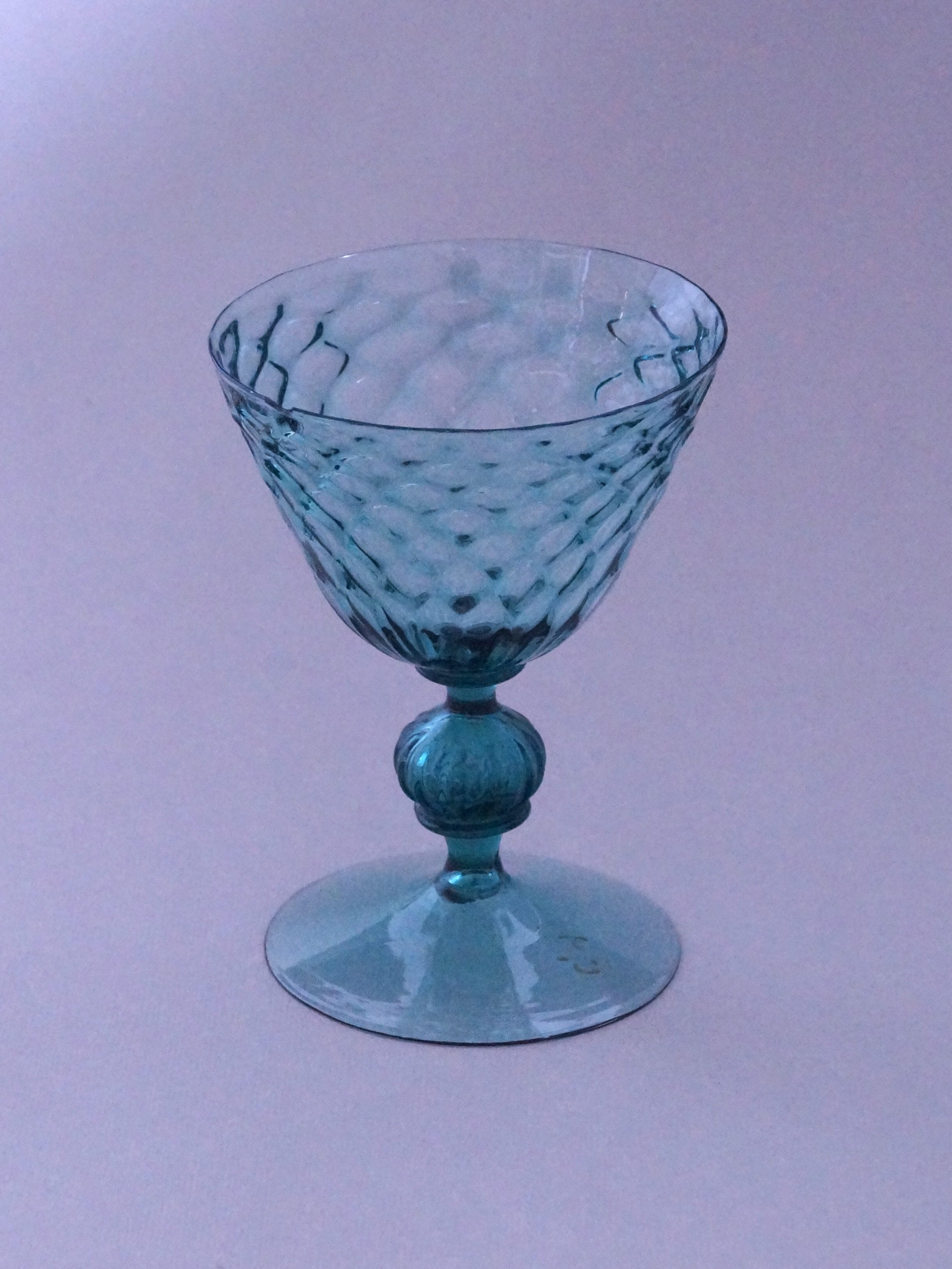 Kleines Kelchglas, grün (Museum Heylshof CC BY-NC-SA)