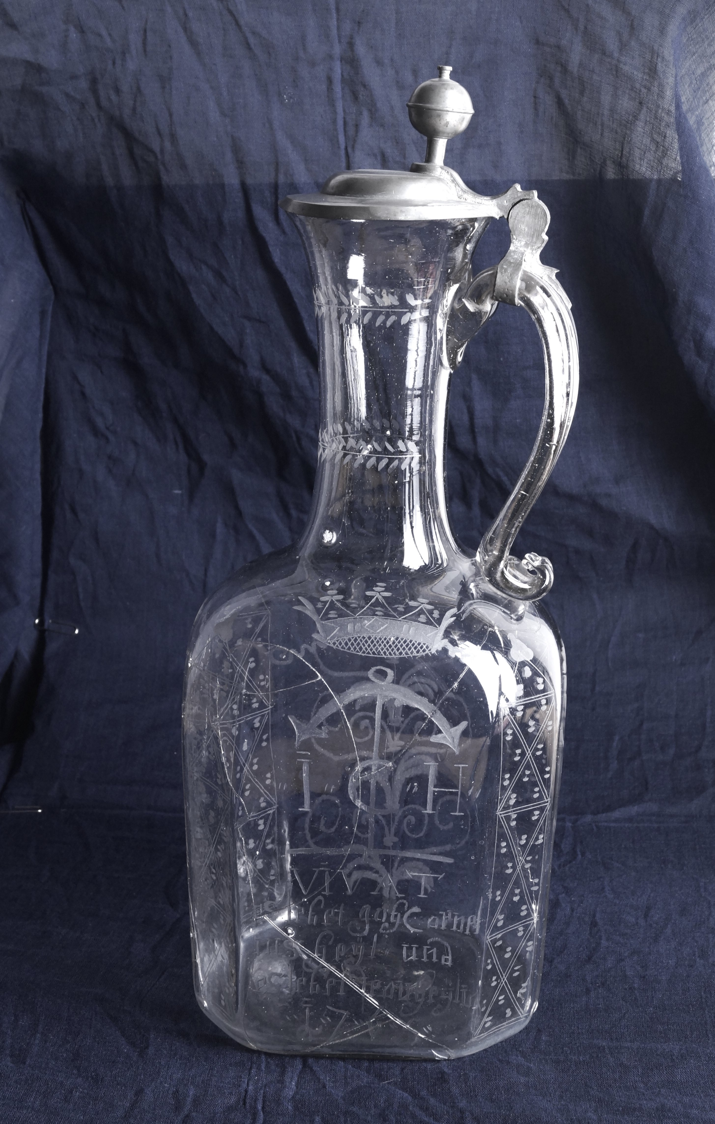 Henkelflasche, achteckig (Museum Heylshof CC BY-NC-SA)