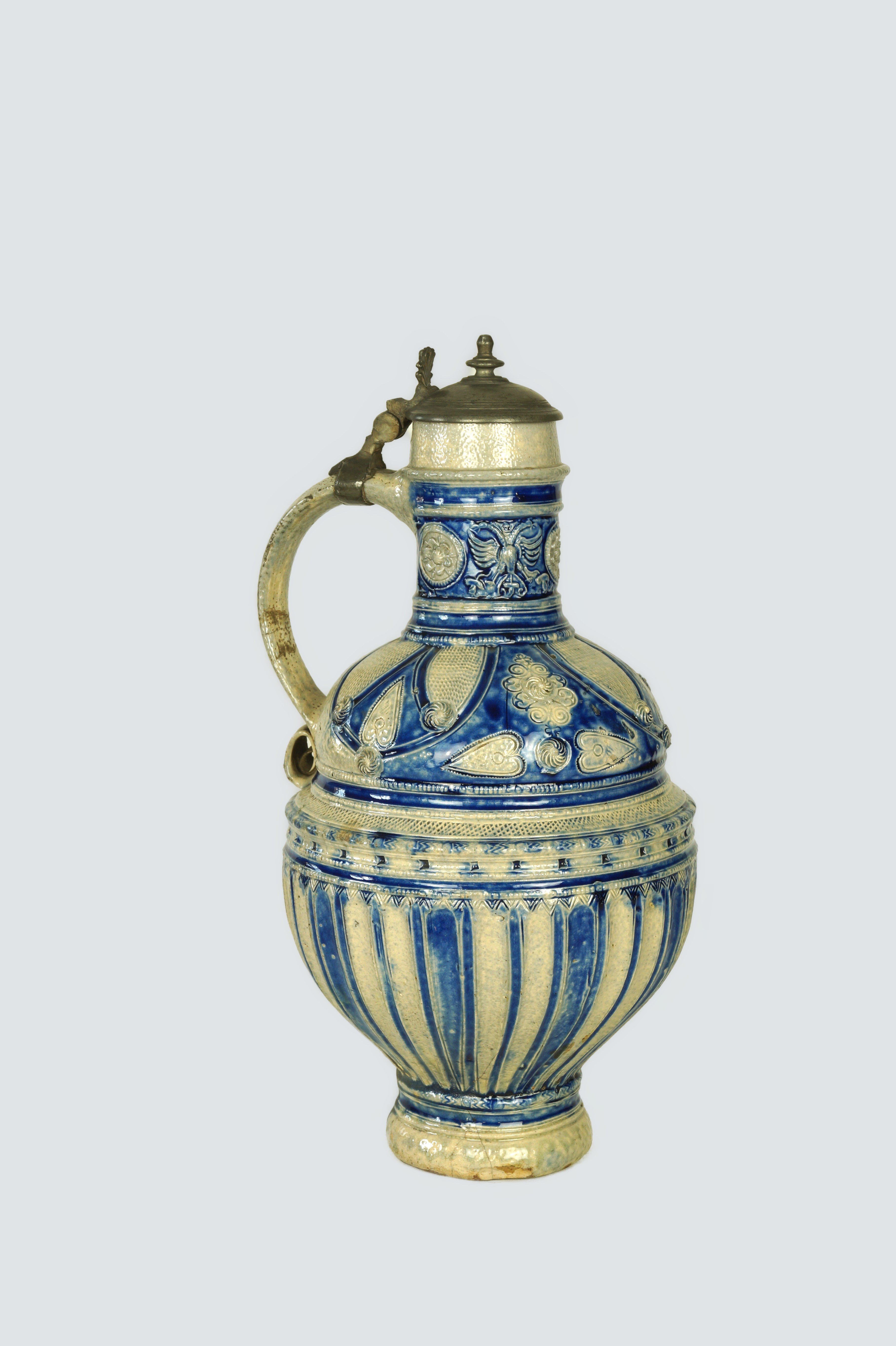 Krug, urnenförmig, mit Deckel (Museum Heylshof CC BY-NC-SA)
