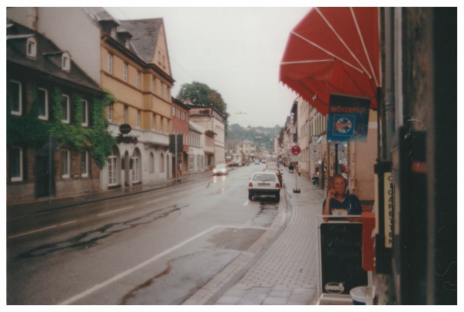 Hauptstraße Bendorf vor dem Umbau 2000 (Stiftung Sayner Hütte, Rheinisches Eisenkunstguss-Museum CC BY-NC-SA)