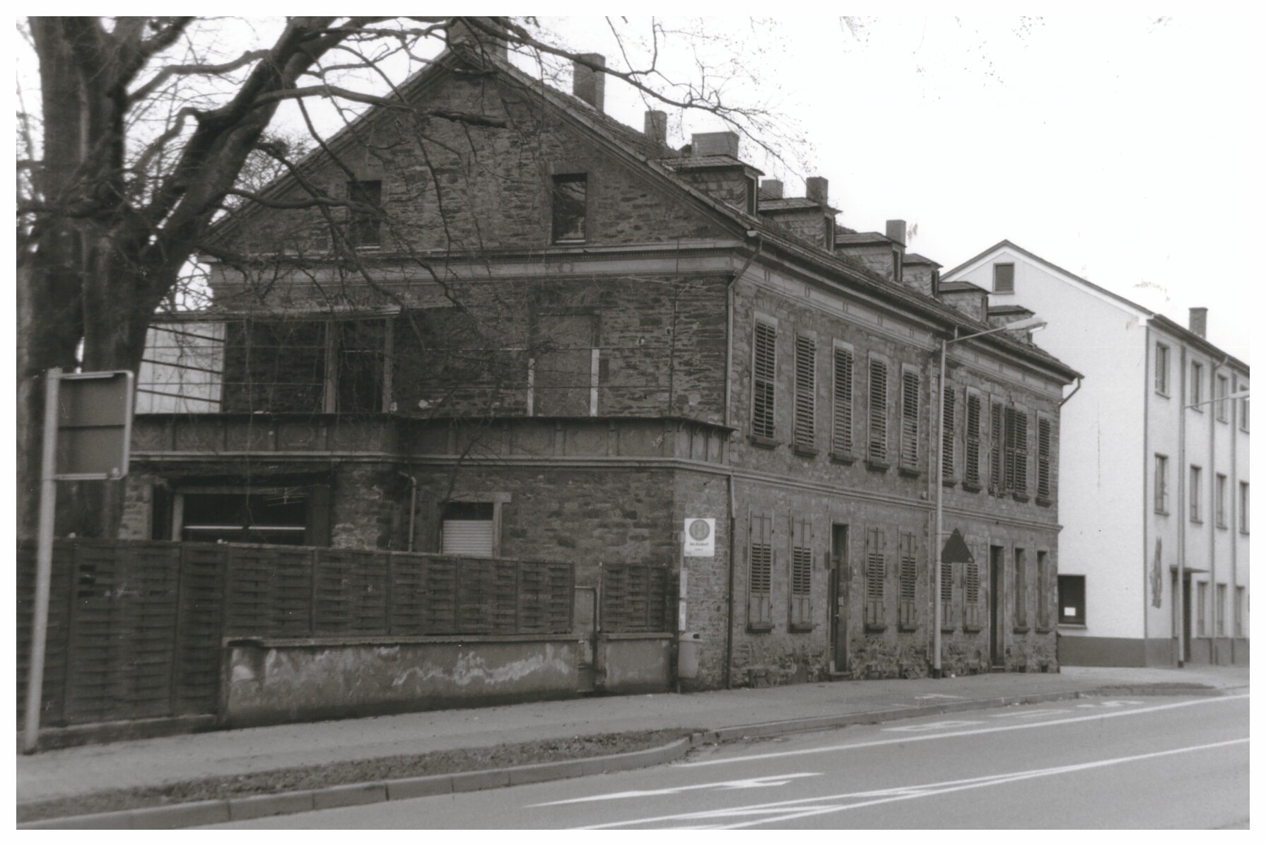 Geburtshaus von Dr. Theodor Wiegand, Didier-Werksgelände, 1999 (Stiftung Sayner Hütte, Rheinisches Eisenkunstguss-Museum CC BY-NC-SA)