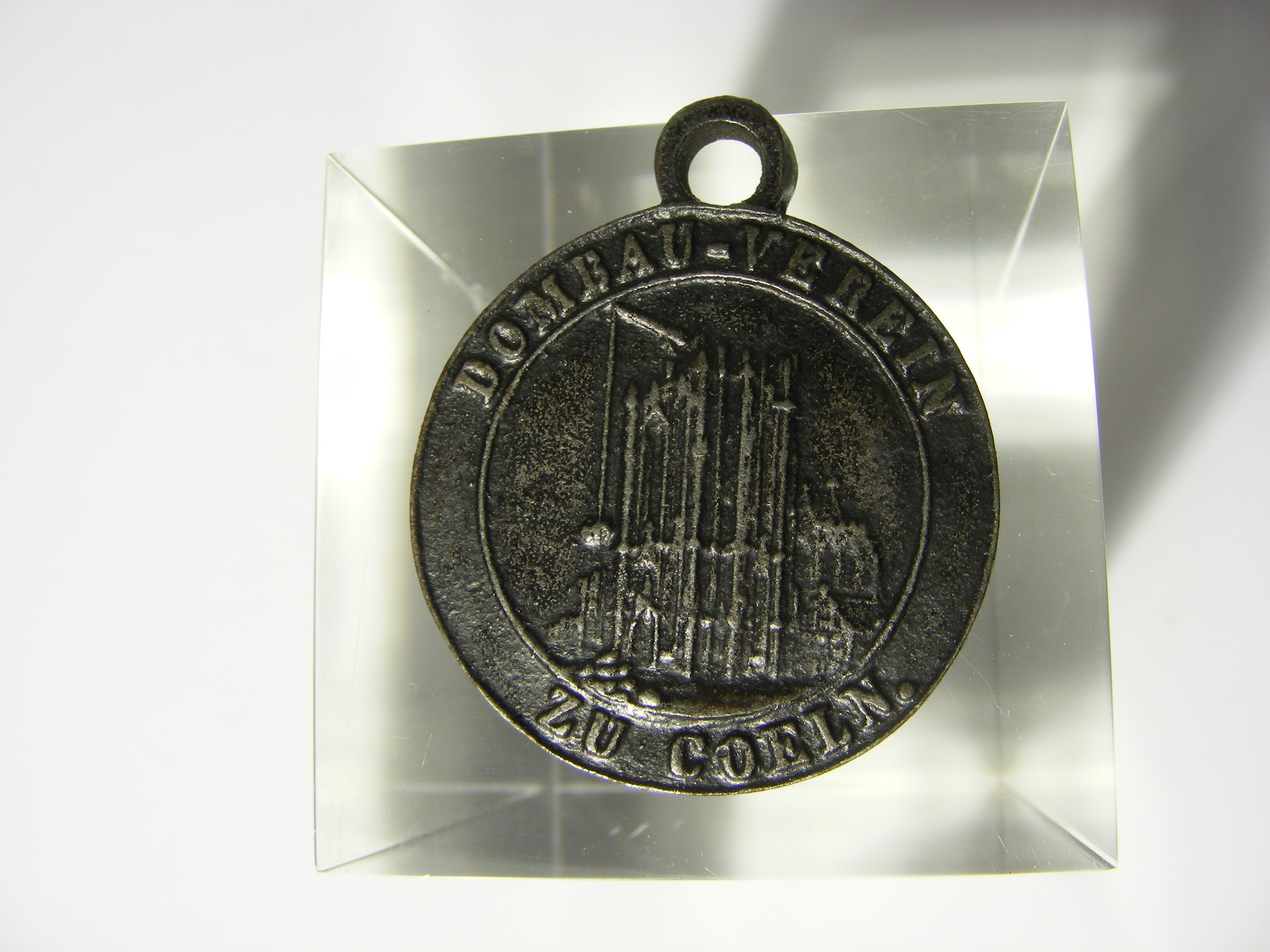 Medaille des Kölner Dombauvereins 1842 (Stiftung Sayner Hütte, Rheinisches Eisenkunstguss-Museum CC BY-NC-SA)