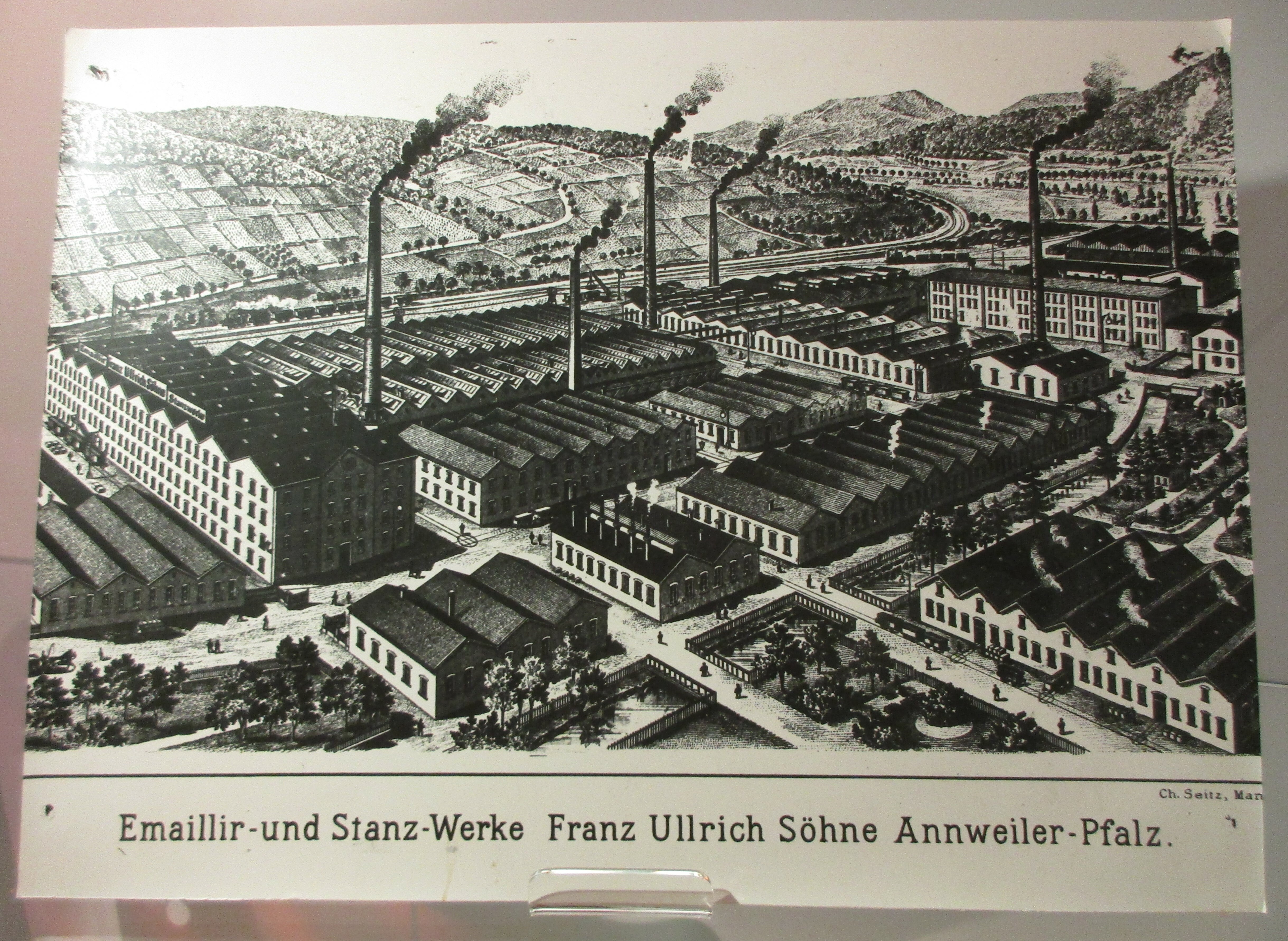 Kunstdruck Emaillir-und Stanz-Werke Franz Ullrich und Söhne Annweiler- Pfalz (Museum unterm Trifels CC BY-NC-SA)