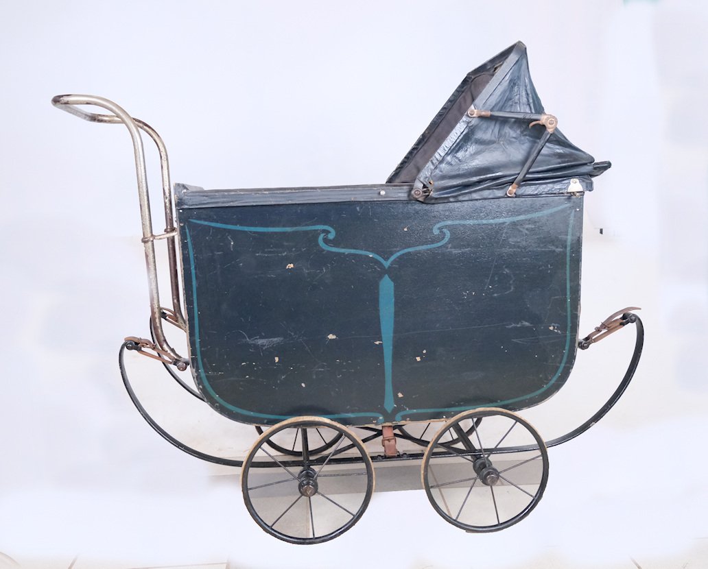 Französischer Kinderwagen (Freilichtmuseum Roscheider Hof CC0)