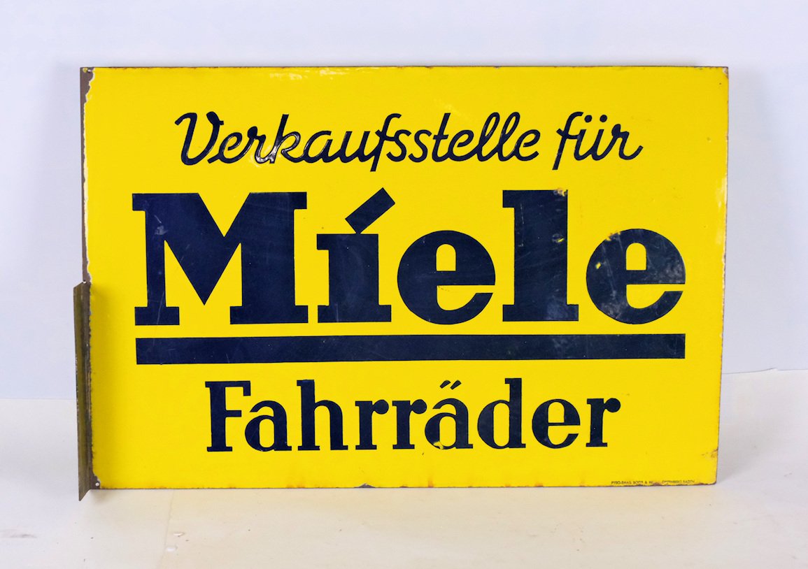 Email-Werbeschild (Freilichtmuseum Roscheider Hof CC0)