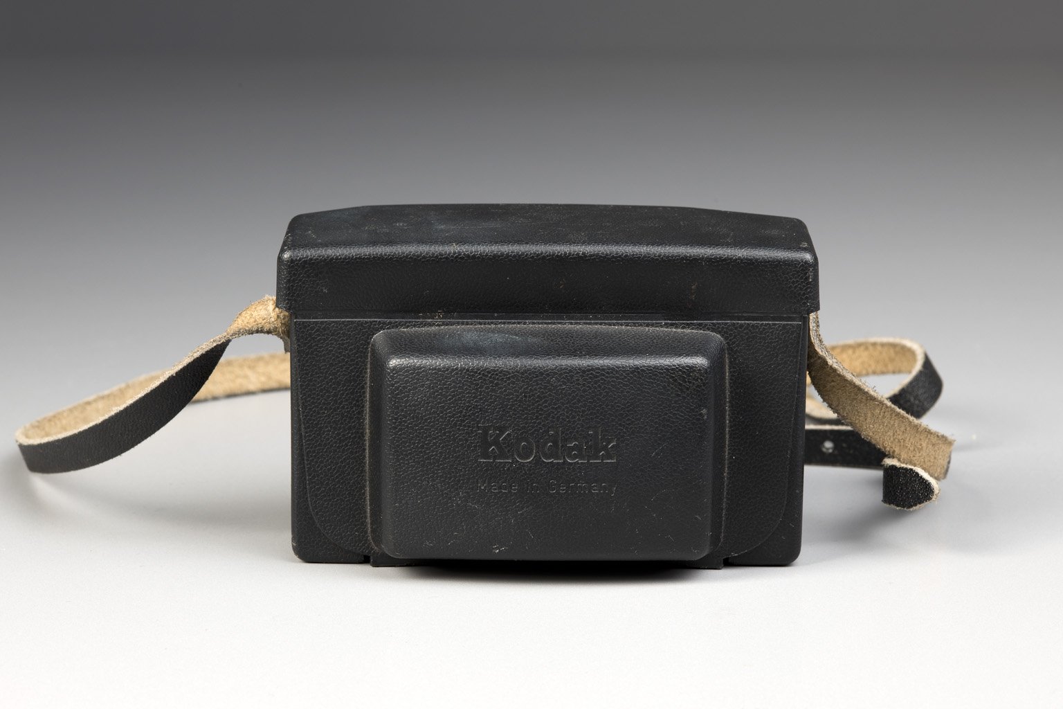 Sucherkamera Kodk Instamatic camera 155 X (Freilichtmuseum Roscheider Hof CC0)