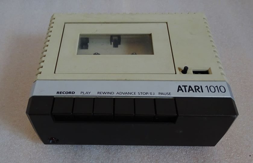 Atari Programm-Recorder 1010 (Freilichtmuseum Roscheider Hof CC0)
