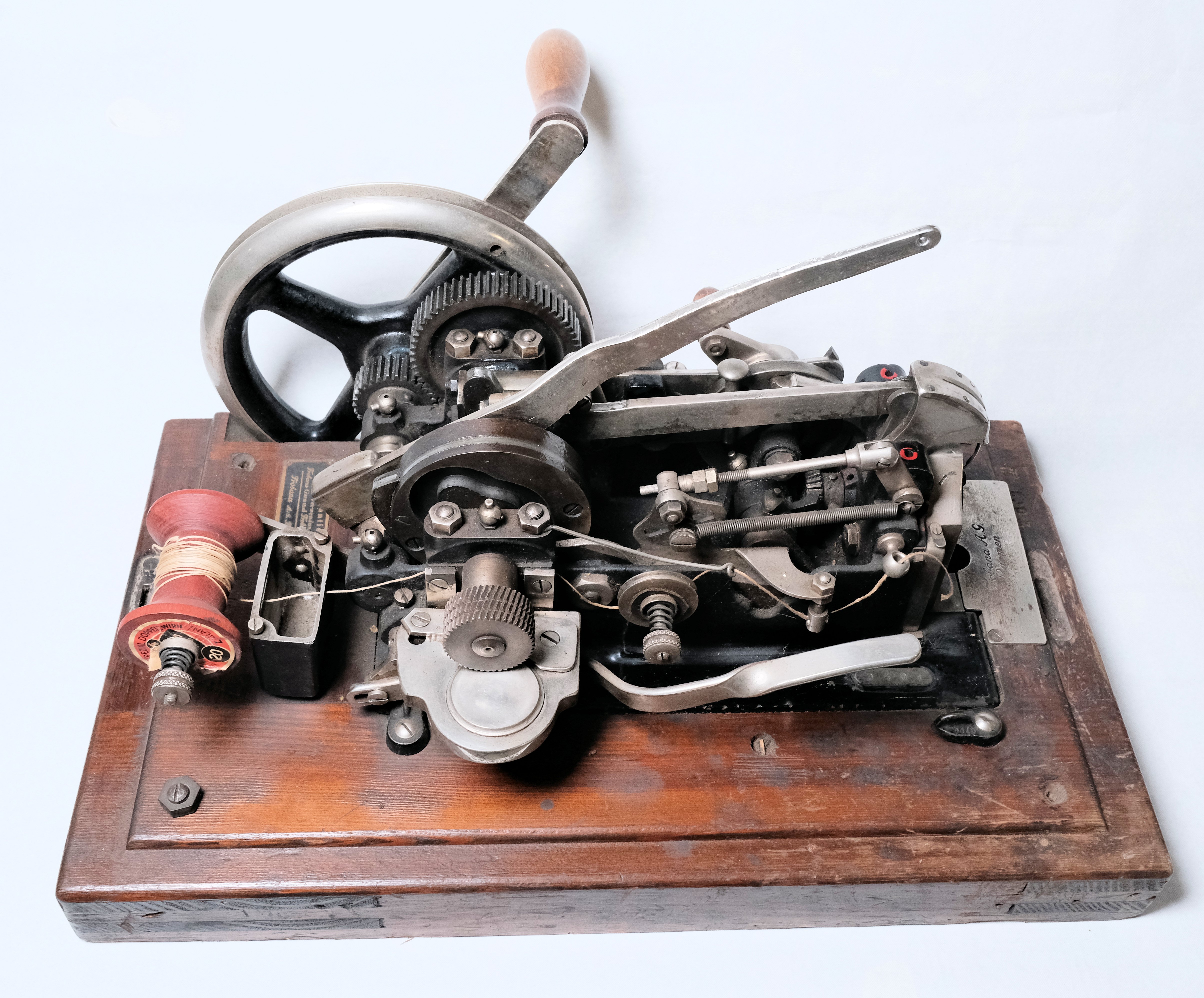 Frobana Spezial Ledernähmaschine (Doppler Maschine) (Freilichtmuseum Roscheider Hof CC0)