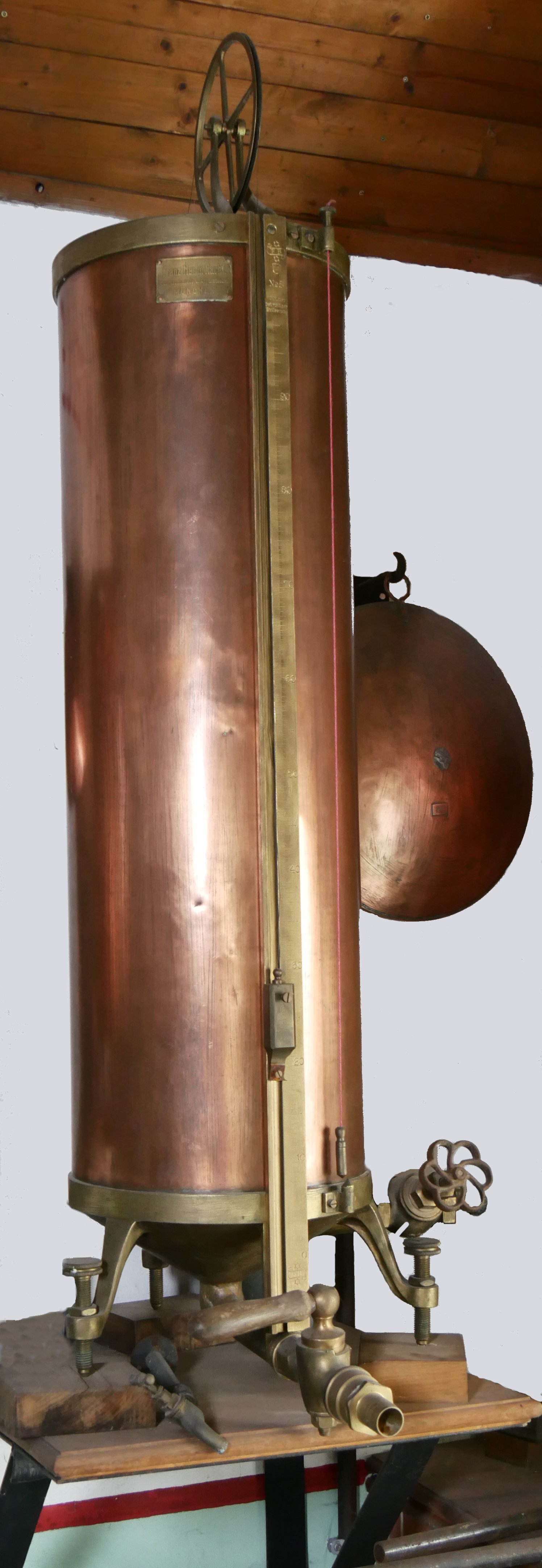 Mittlerer Kubizierbehälter (Freilichtmuseum Roscheider Hof CC0)