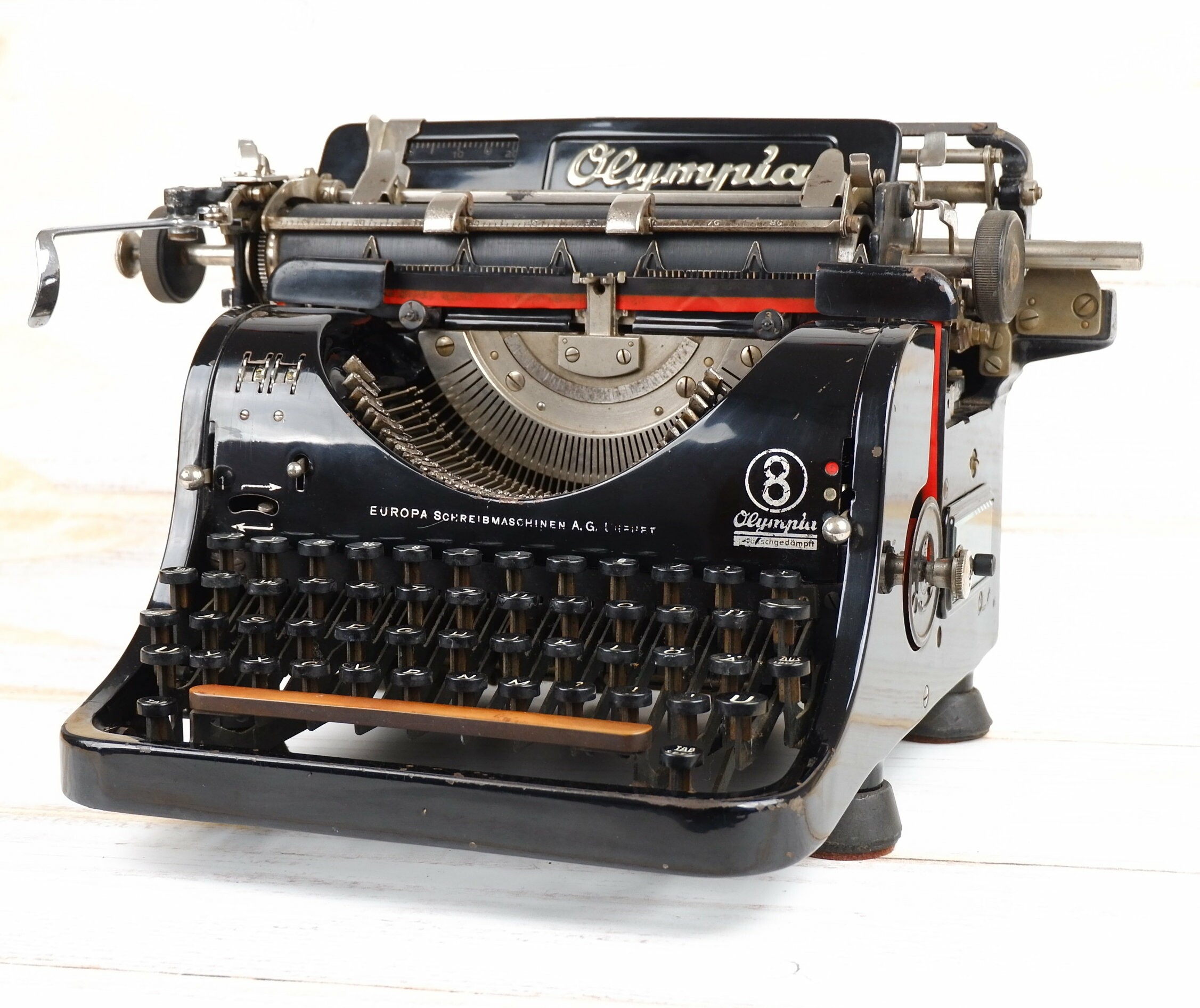 Schreibmaschine Olympia 8 (1936) (Volkskunde- und Freilichtmuseum Roscheider Hof CC0)