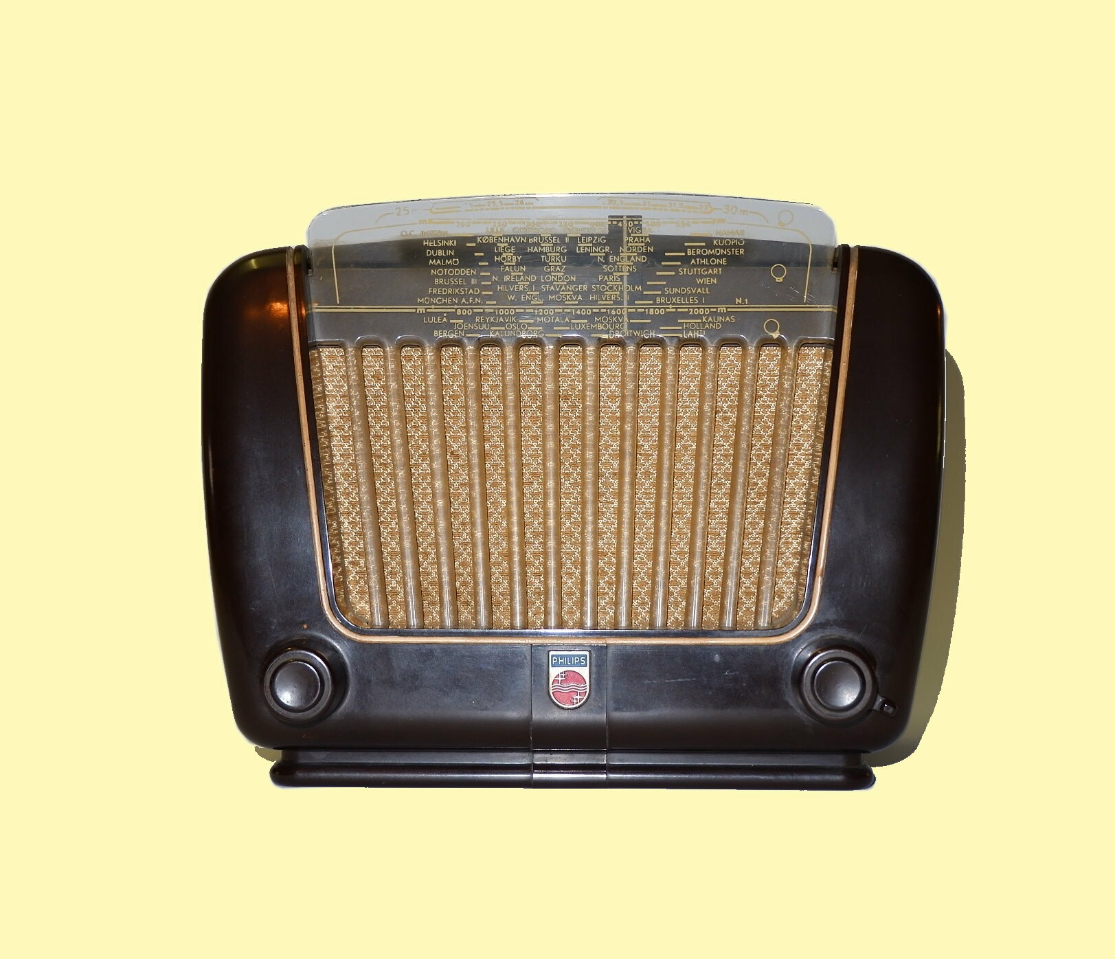 Röhrenradio	Philips BX 290 U (1949) (Volkskunde- und Freilichtmuseum Roscheider Hof CC0)