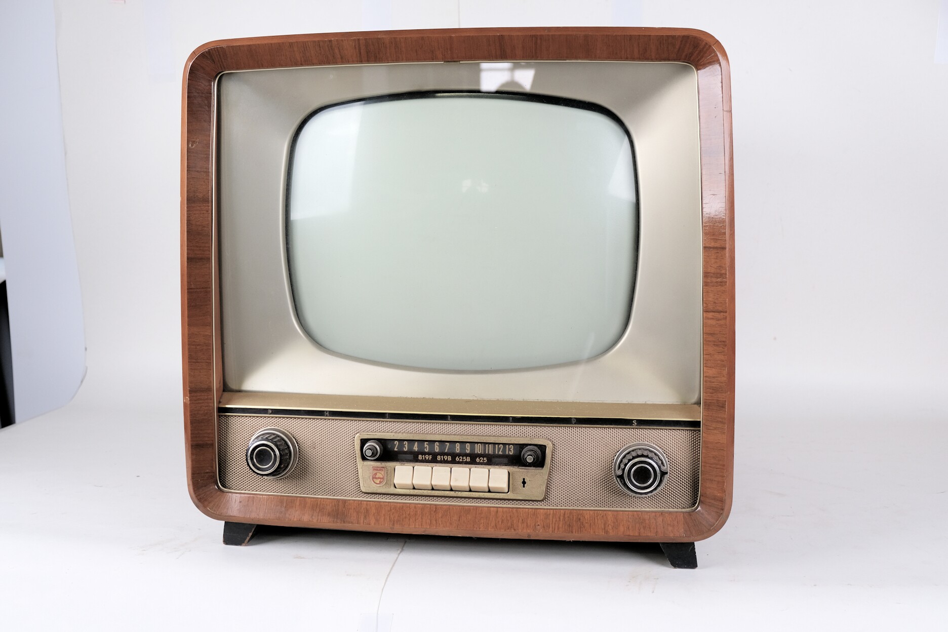 Fernseher s/w	Philips	17TX170A/66 (Volkskunde- und Freilichtmuseum Roscheider Hof CC0)
