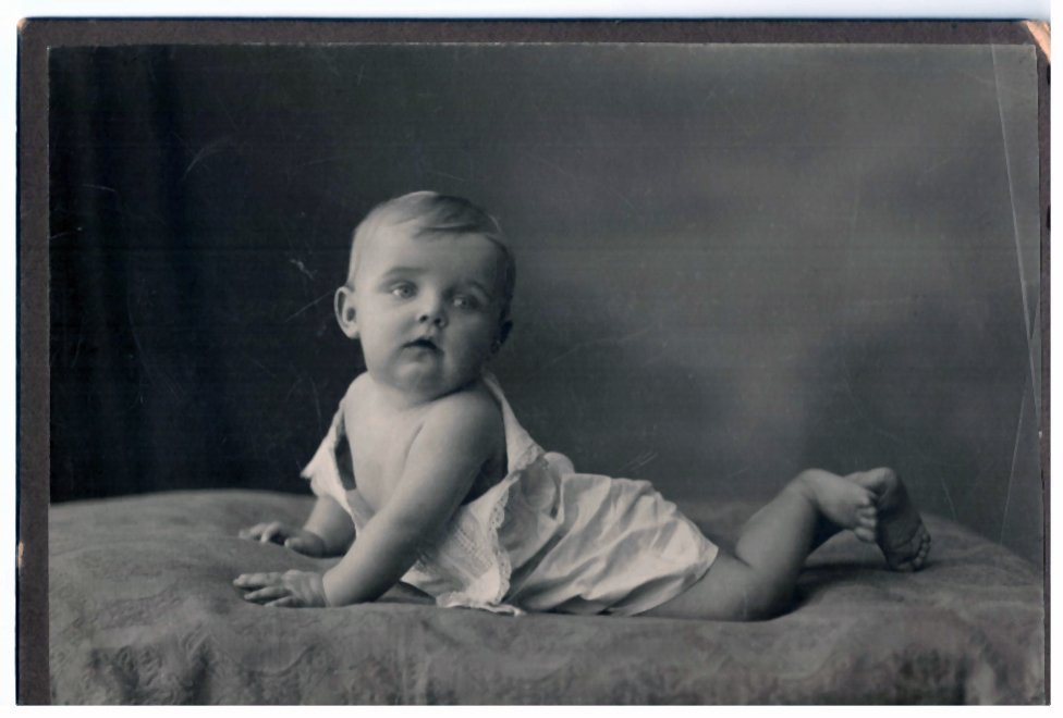 Tilli Simon (* 1913 + 1940) als Baby (Volkskunde- und Freilichtmuseum Roscheider Hof CC0)