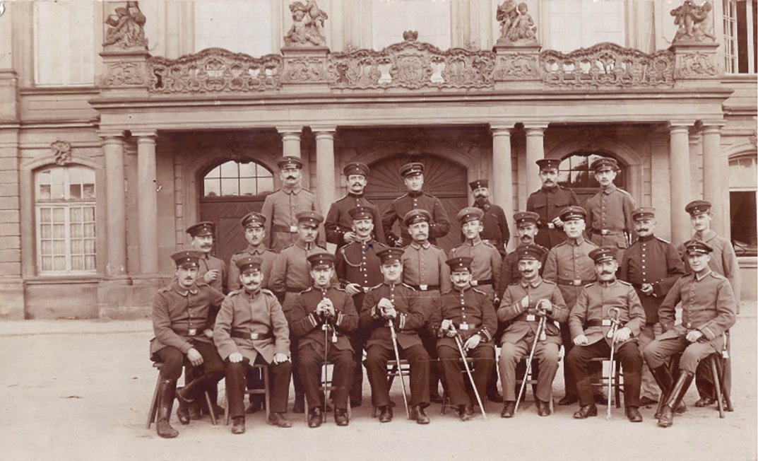 Offiziere im kurfürstlichen Palais zu Trier (Volkskunde- und Freilichtmuseum Roscheider Hof CC0)