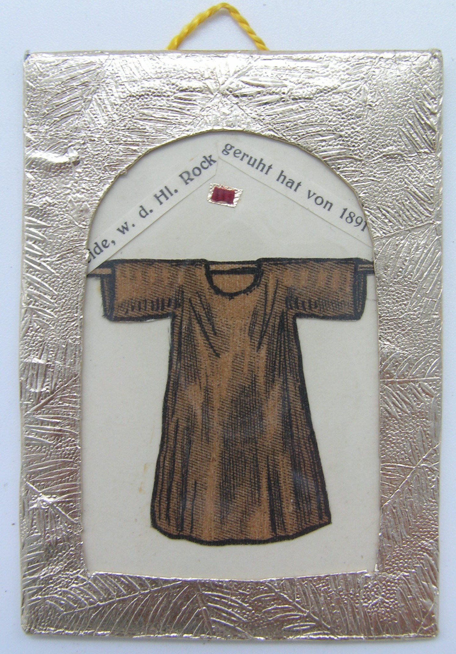 Anrührbild (Brandea) mit einem Seidenstückchen vom Einschlagtuch des heiligen Rock anlässlich der Ausstellung 1933, Trier (Freilichtmuseum Roscheider Hof CC0)