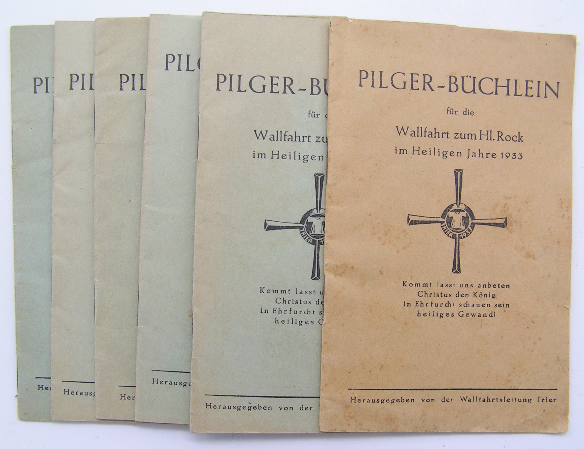 Pilger-Büchlein für die Wallfahrt zum Hl. Rock im Heiligen Jahre 1933 (6 Exemplare) (Freilichtmuseum Roscheider Hof CC0)