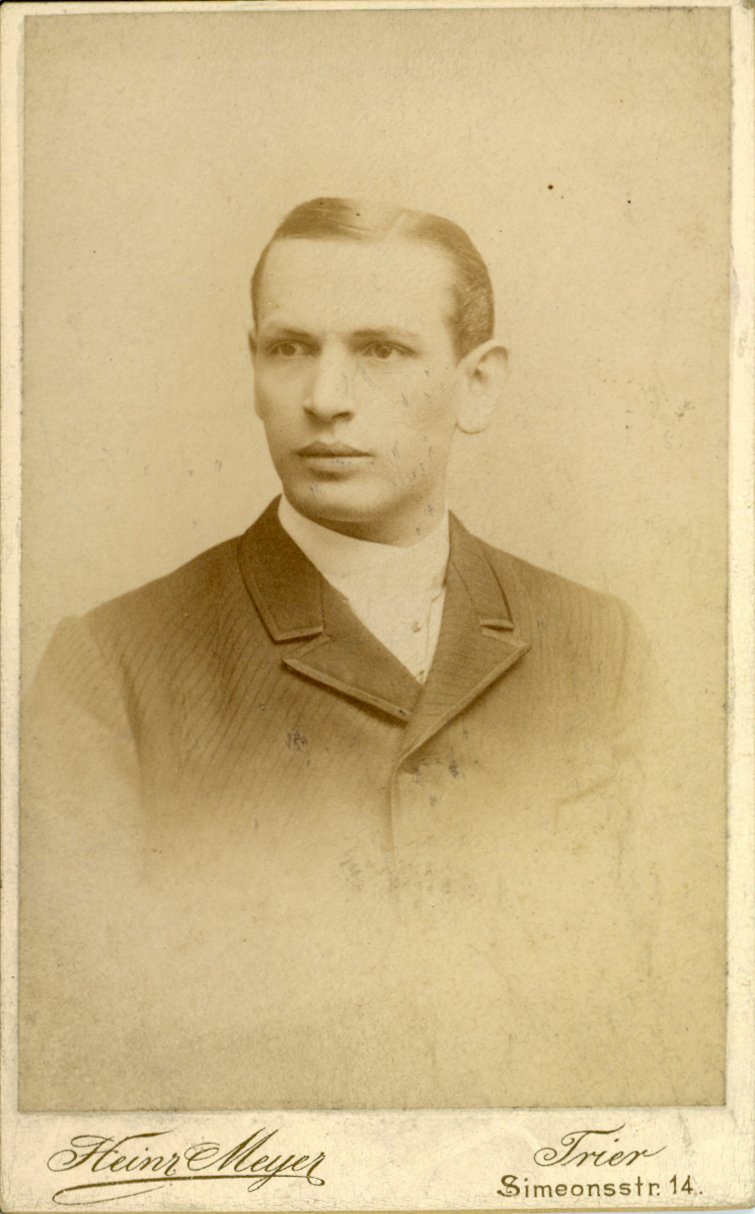 Brustporträt eines jungen Herren (Freilichtmuseum Roscheider Hof CC0)