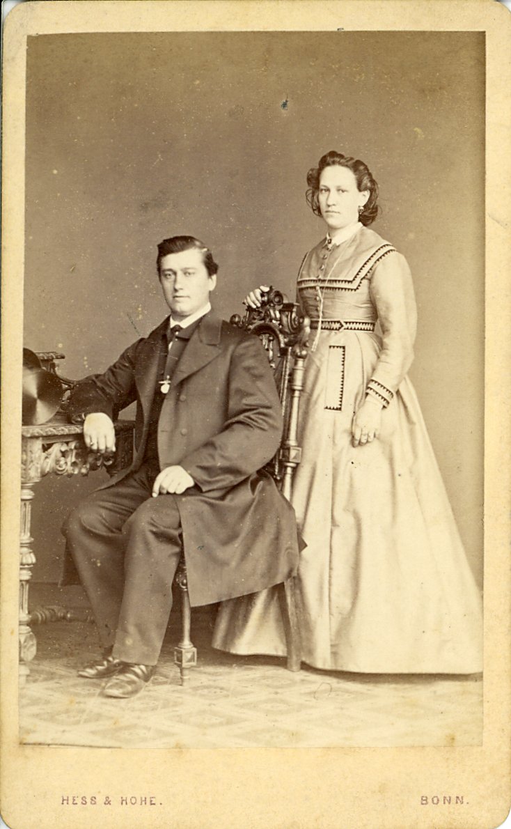 Fotografische Abbildung eine Paares (Freilichtmuseum Roscheider Hof CC0)