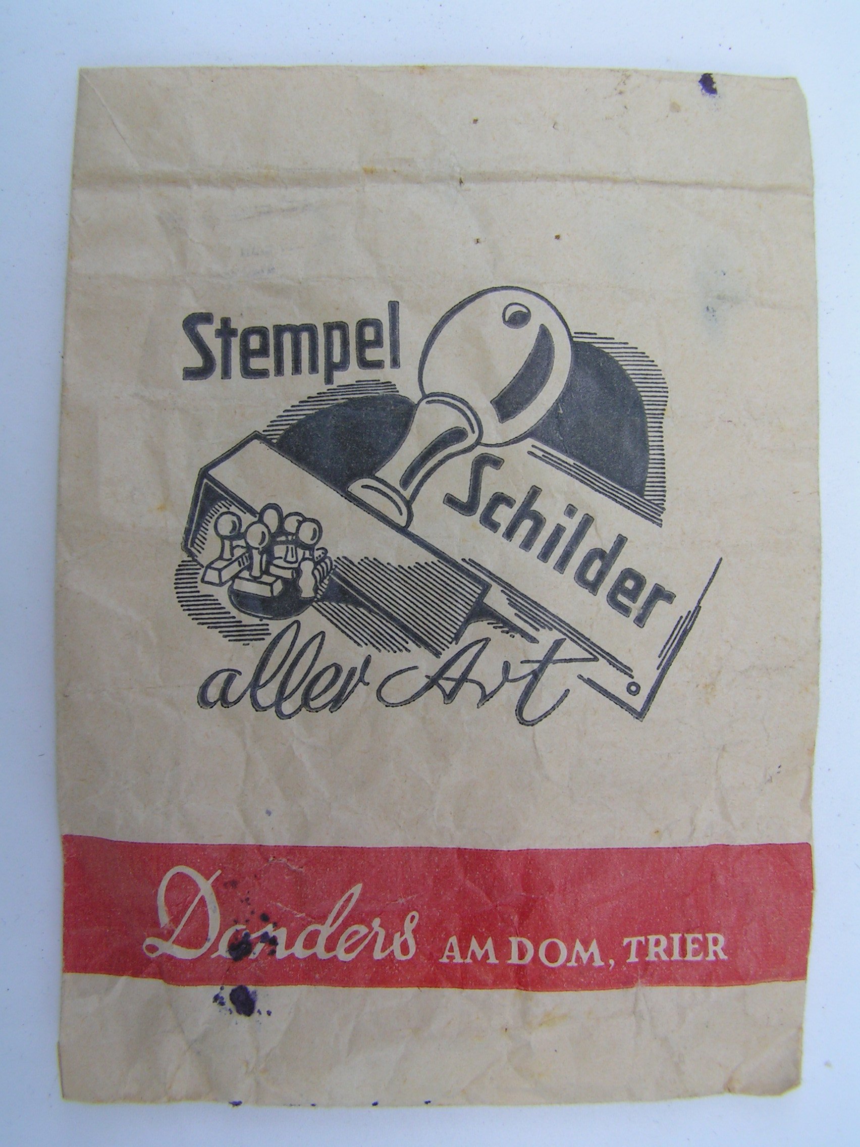 Papiertüte von der Firma Donders am Dom, Trier (Freilichtmuseum Roscheider Hof CC0)
