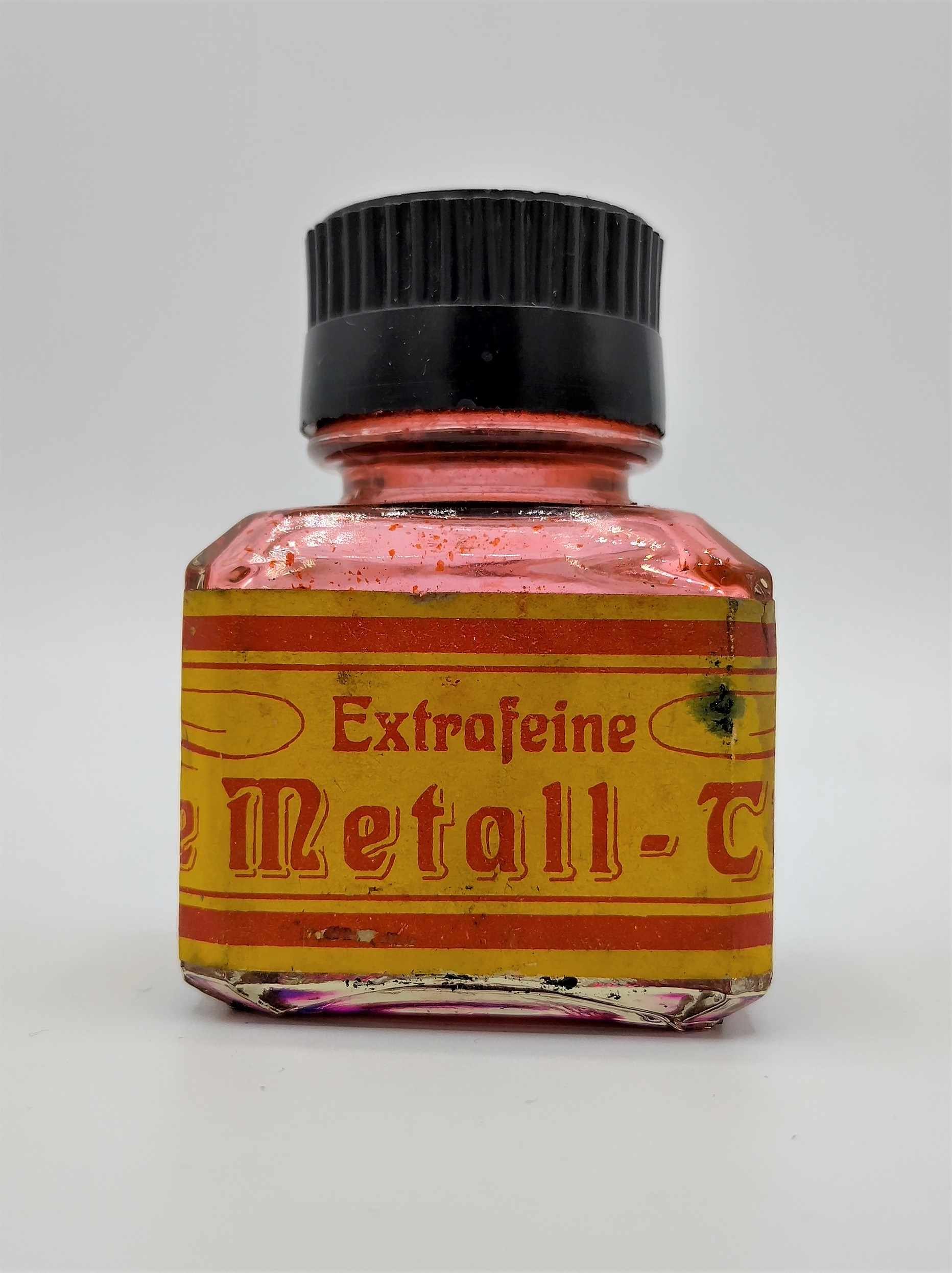 Extrafeine rote Metall-Tinte (Freilichtmuseum Roscheider Hof CC0)