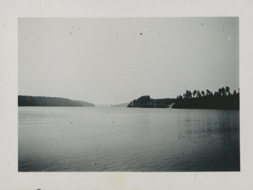 Fotografische Abbildung eines großen Sees (Freilichtmuseum Roscheider Hof CC0)