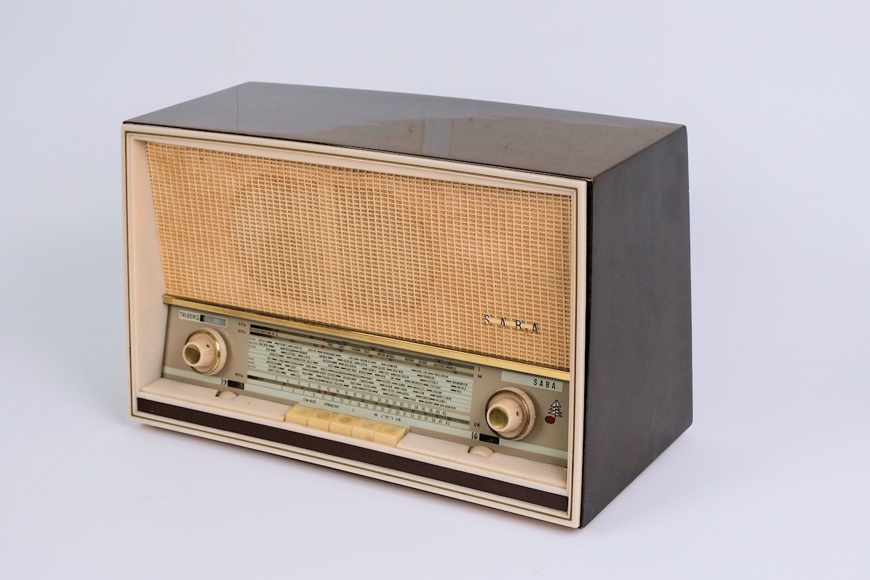 Röhrenradio SABA Triberg 11 (Freilichtmuseum Roscheider Hof CC0)