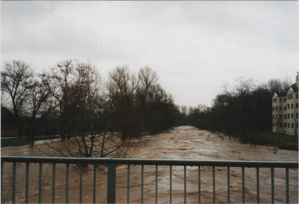 Überflutung der Ahrwiesen bei der Ahrbrücke 1994 (Heimatarchiv Bad Bodendorf CC BY-NC-SA)