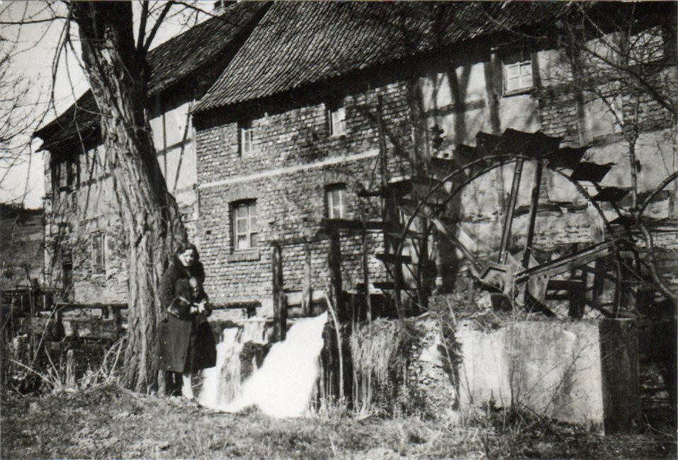 Schaufelrad an der Bodendorfer Mühle (Heimatarchiv Bad Bodendorf CC BY-NC-SA)