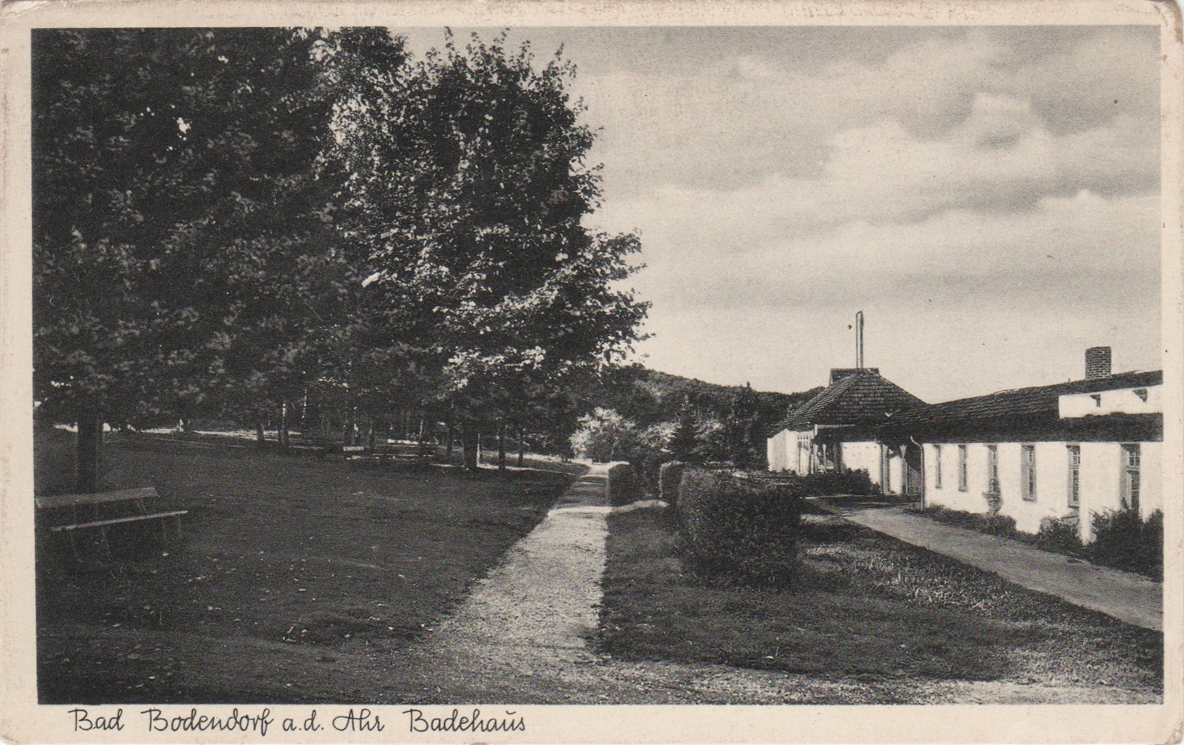 Bäderhaus mit Kurpark in Bad Bodendorf (Heimatarchiv Bad Bodendorf CC BY-NC-SA)