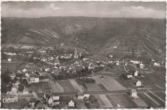Ansichtskarten Motiv "Luftbild Blick aus Bodendorf" (Jupp Schuld CC BY-NC-SA)