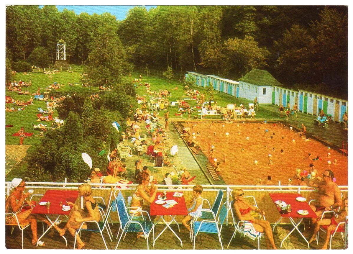 Ansichtskarten Motiv „Schwimmbadbetrieb von Dachterrasse aus" (Robert Cornely Verlag, Bad Wörishofen CC BY-NC-SA)