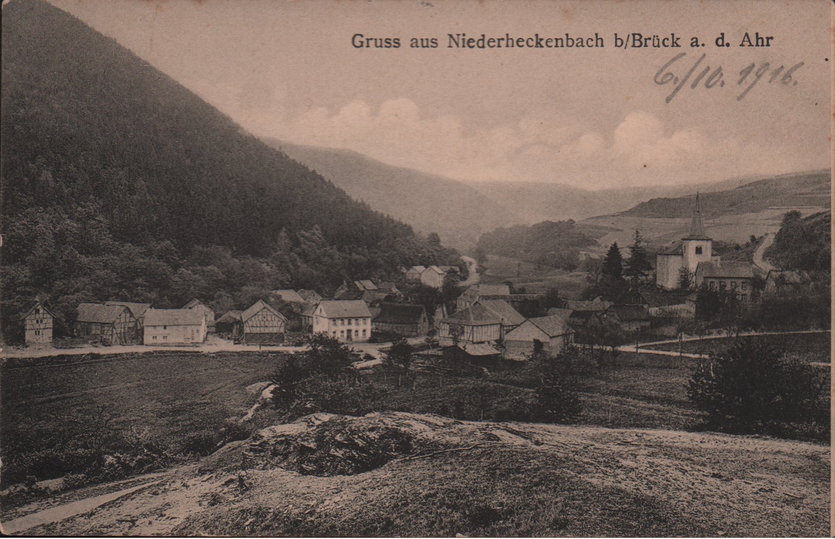 Ansichtskarte "Gruß aus Niederheckenbach b/Brück" (Heimatarchiv Bad Bodendorf CC BY-NC-SA)