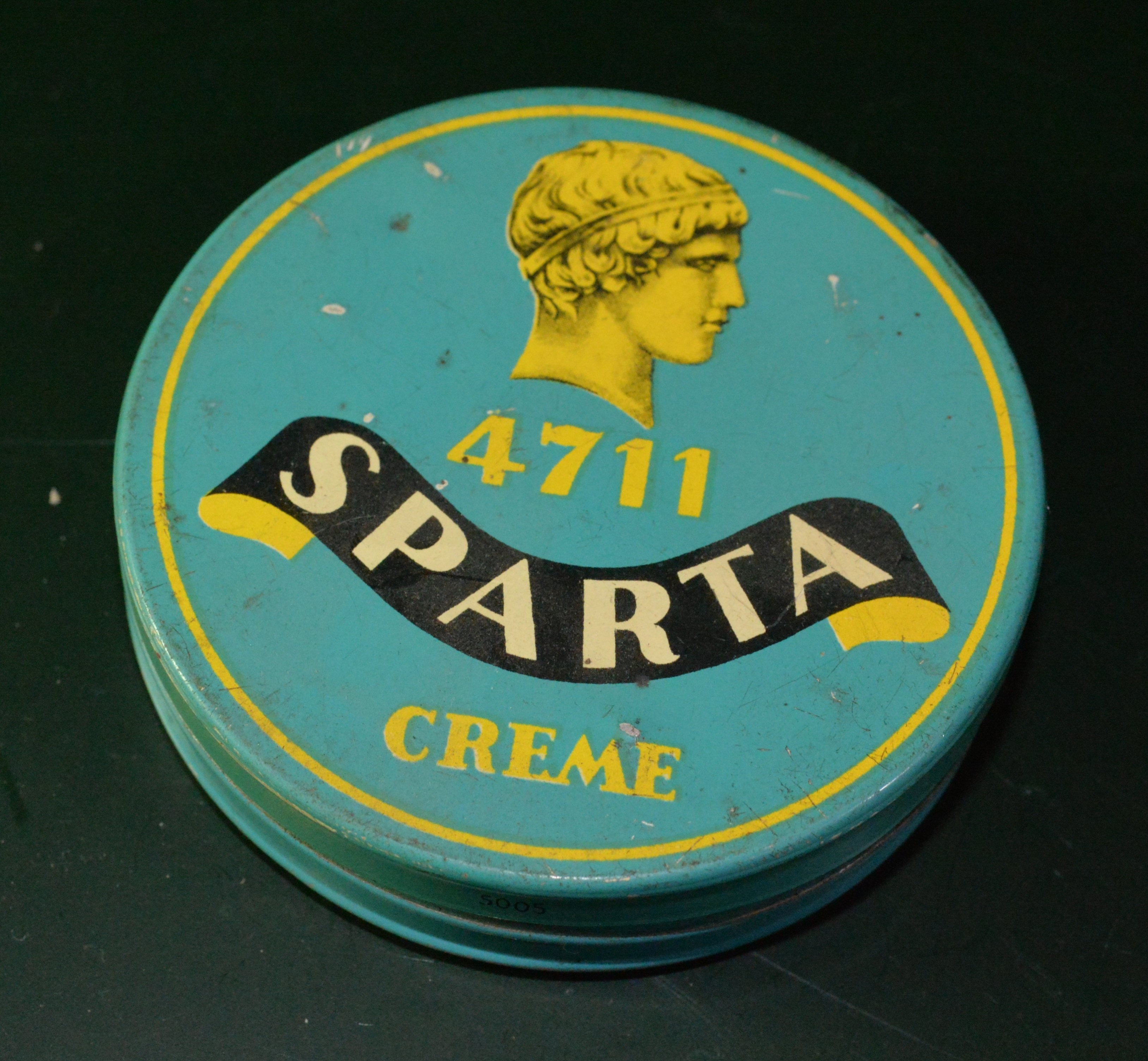 4711 Sparta Creme (HKK CC BY-NC-SA)