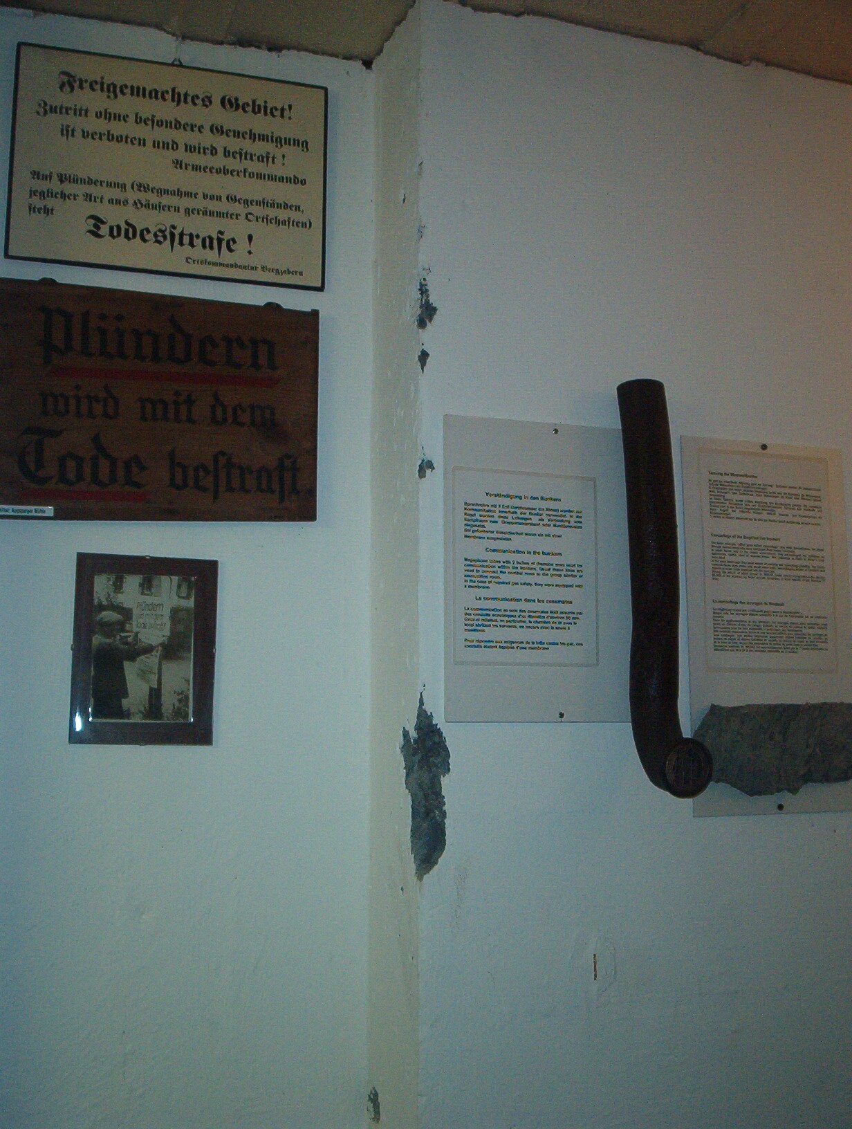 SchildPlündern (Westwallmuseum Bad Bergzabern CC BY-NC-SA)