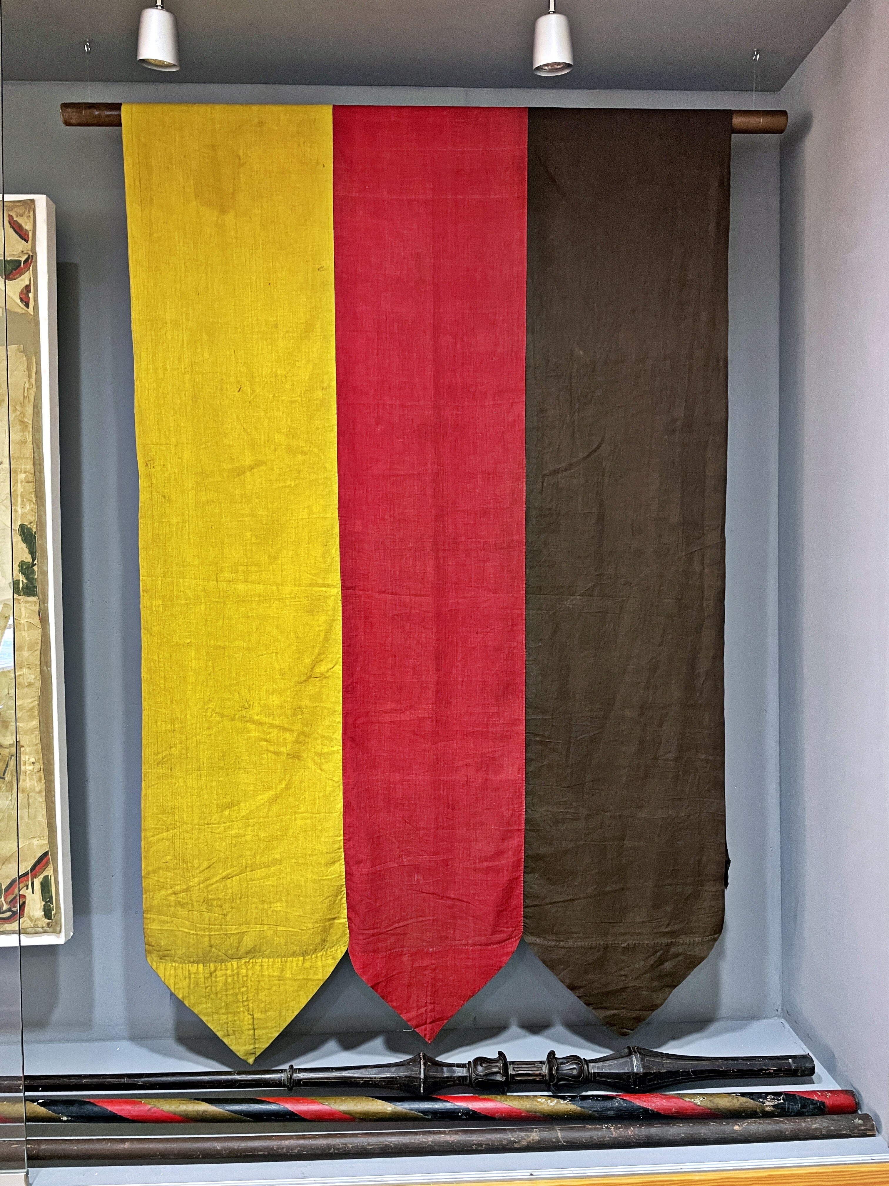 Schwarz-rot-goldene Fahne (Museum Im Alten Rathaus Grünstadt CC BY-NC-SA)