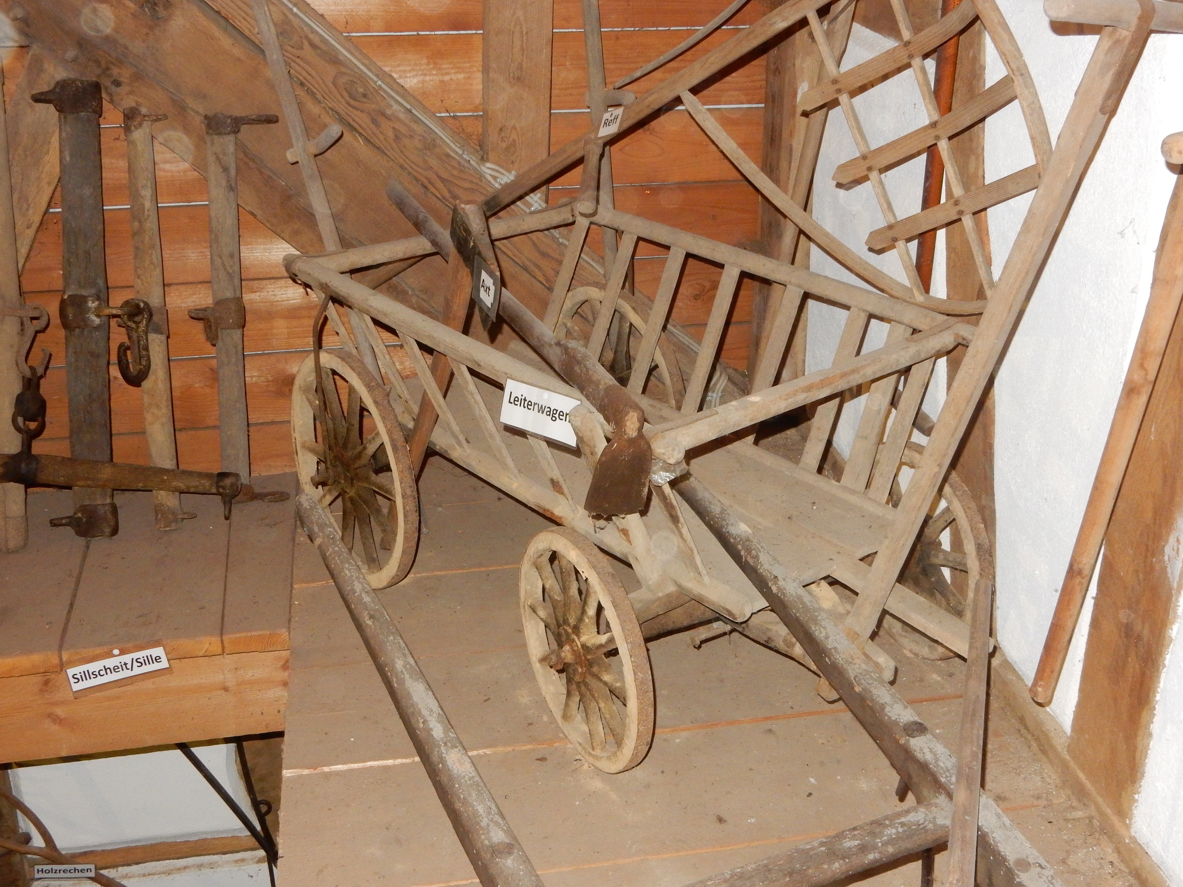 Leiterwagen Handwagen (Einrichmuseum CC BY-NC-SA)