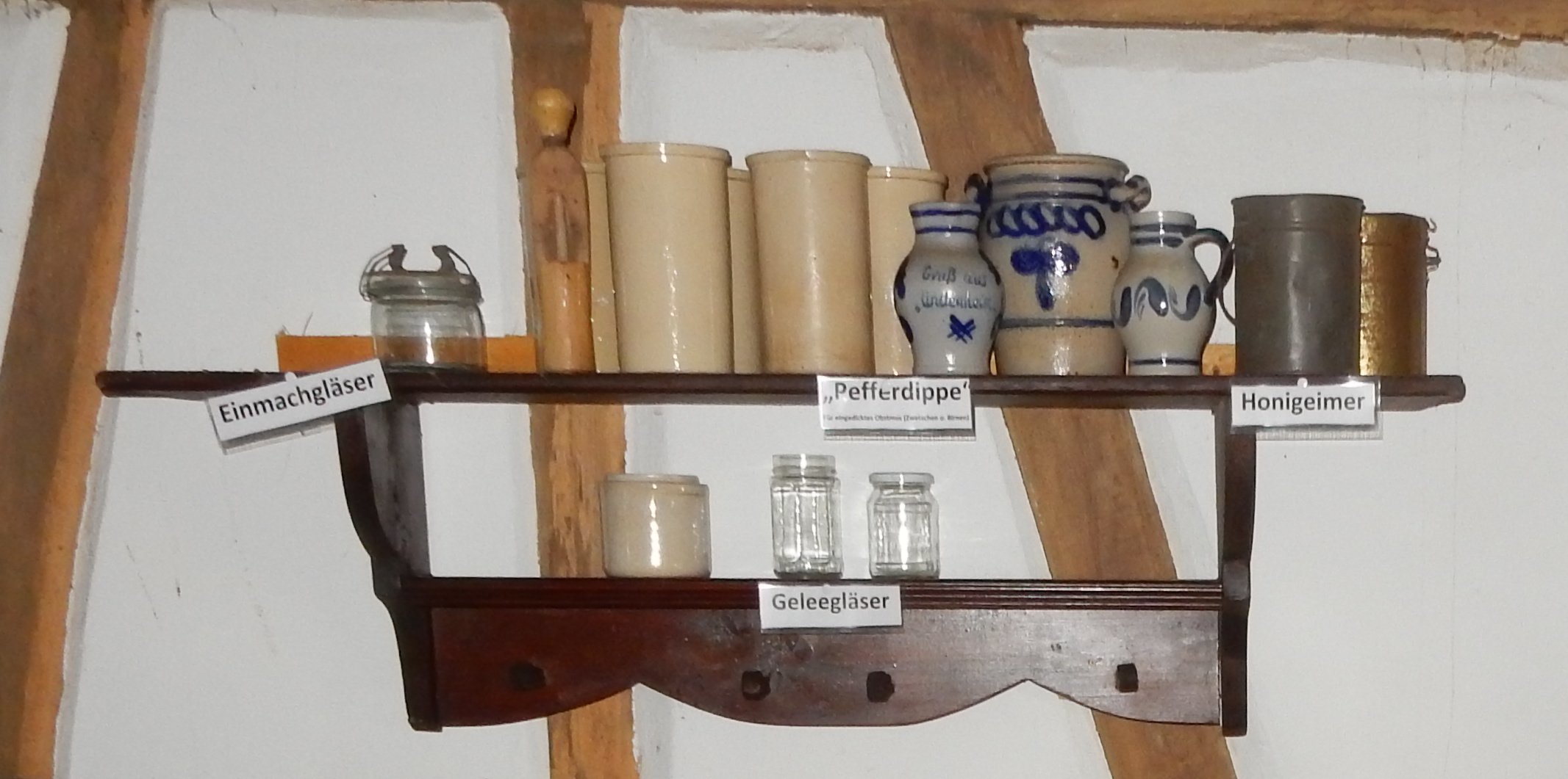 Konvolut Gegenstände aus dem Bereich Obstverarbeitung (Einrichmuseum CC BY-NC-SA)