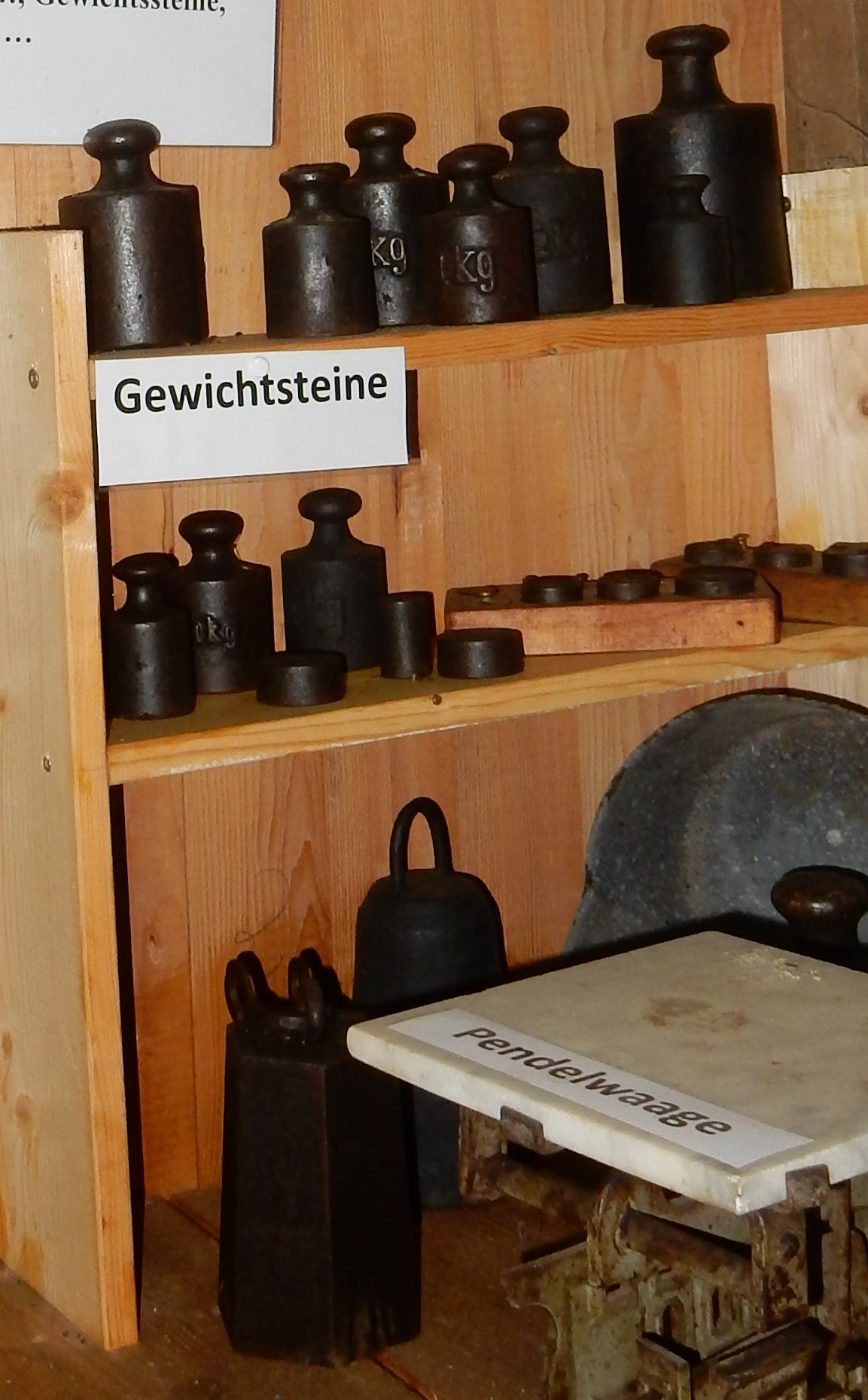 31 Gewichtsteine (Einrichmuseum CC BY-NC-SA)