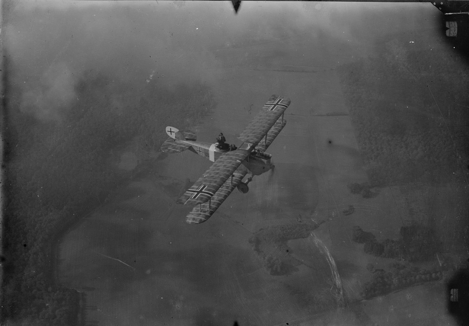 Luftaufnahme Doppeldecker (Historisches Museum der Pfalz, Speyer CC BY)