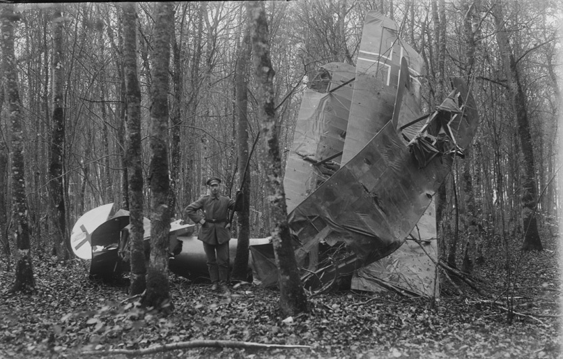 Abgestürztes Flugzeug (Historisches Museum der Pfalz, Speyer CC BY)