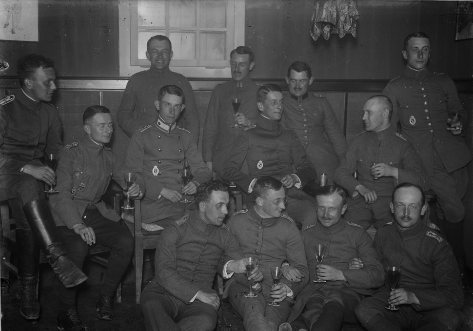 Soldaten beim Feiern (Historisches Museum der Pfalz, Speyer CC BY)