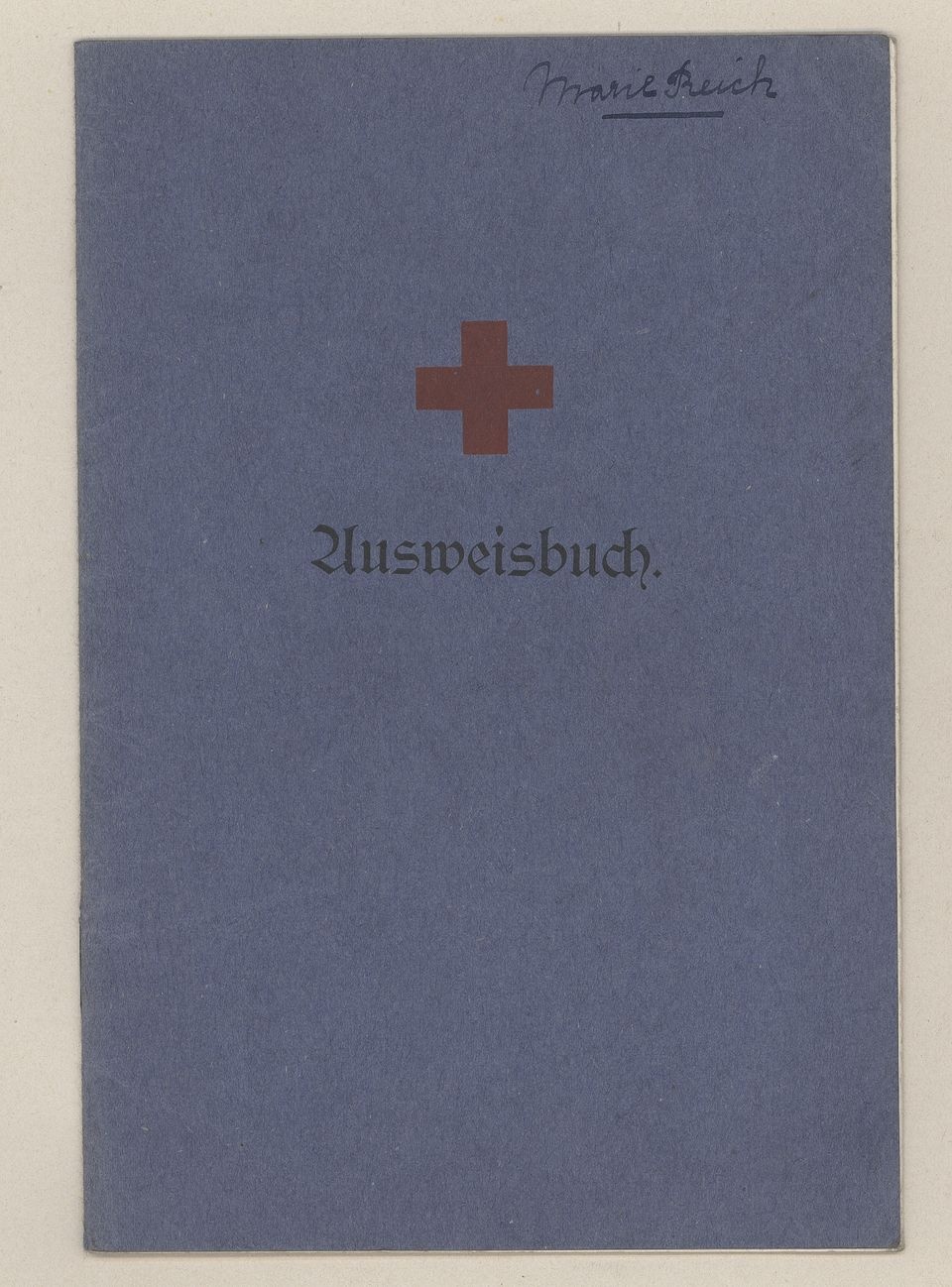 Ausweisbuch des Bayerischen Frauenvereins vom Roten Kreuz (Historisches Museum der Pfalz, Speyer CC BY)