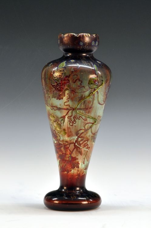 Vase mit Weinranken (GDKE - Landesmuseum Mainz CC BY-NC-SA)